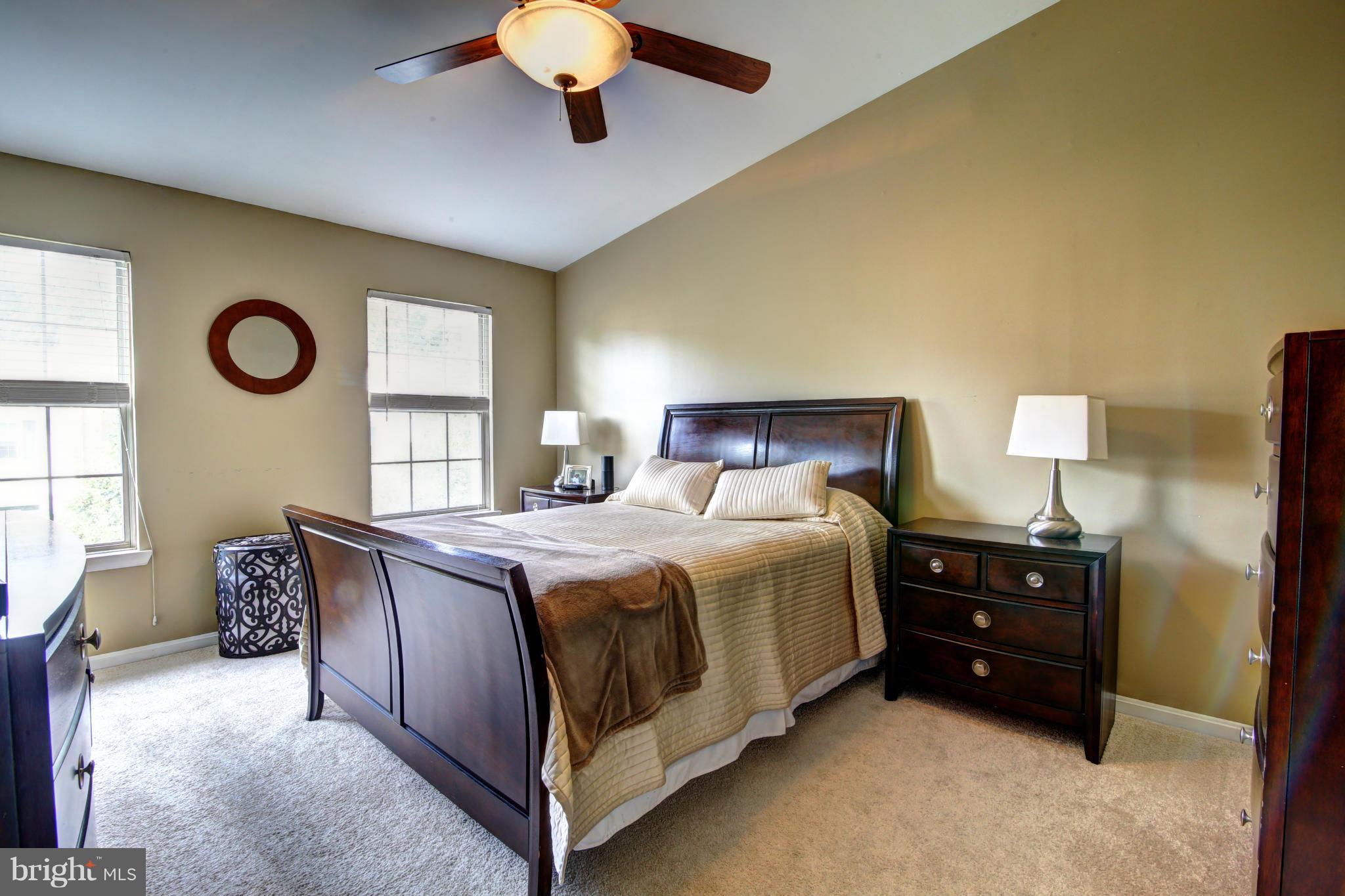 ASHBURN VILLAGE - Residential