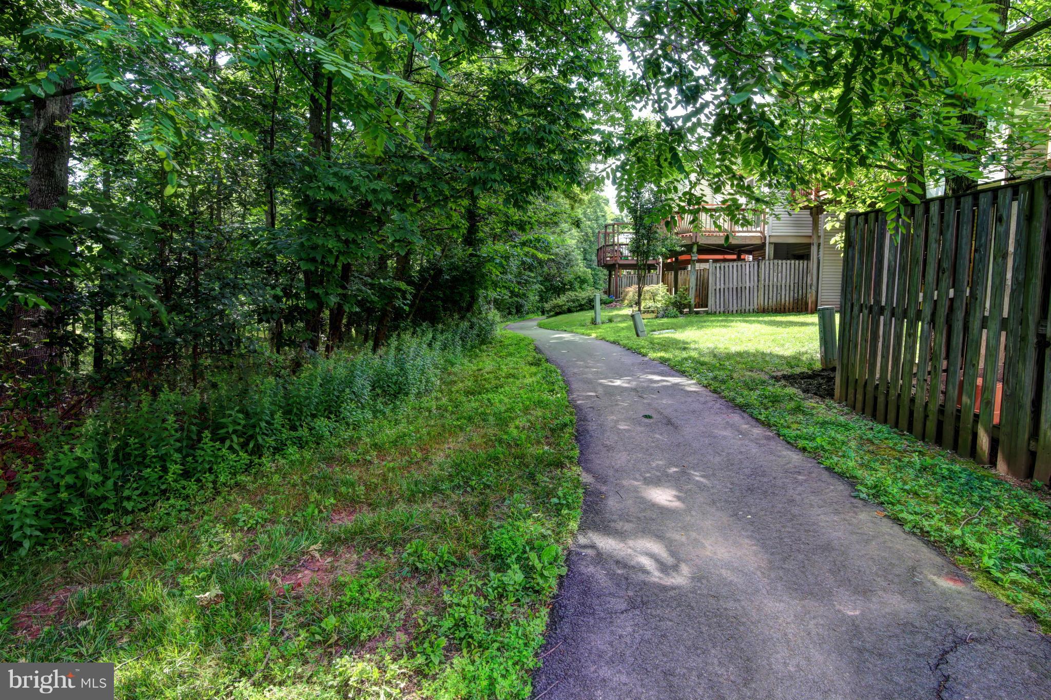 ASHBURN VILLAGE - Residential