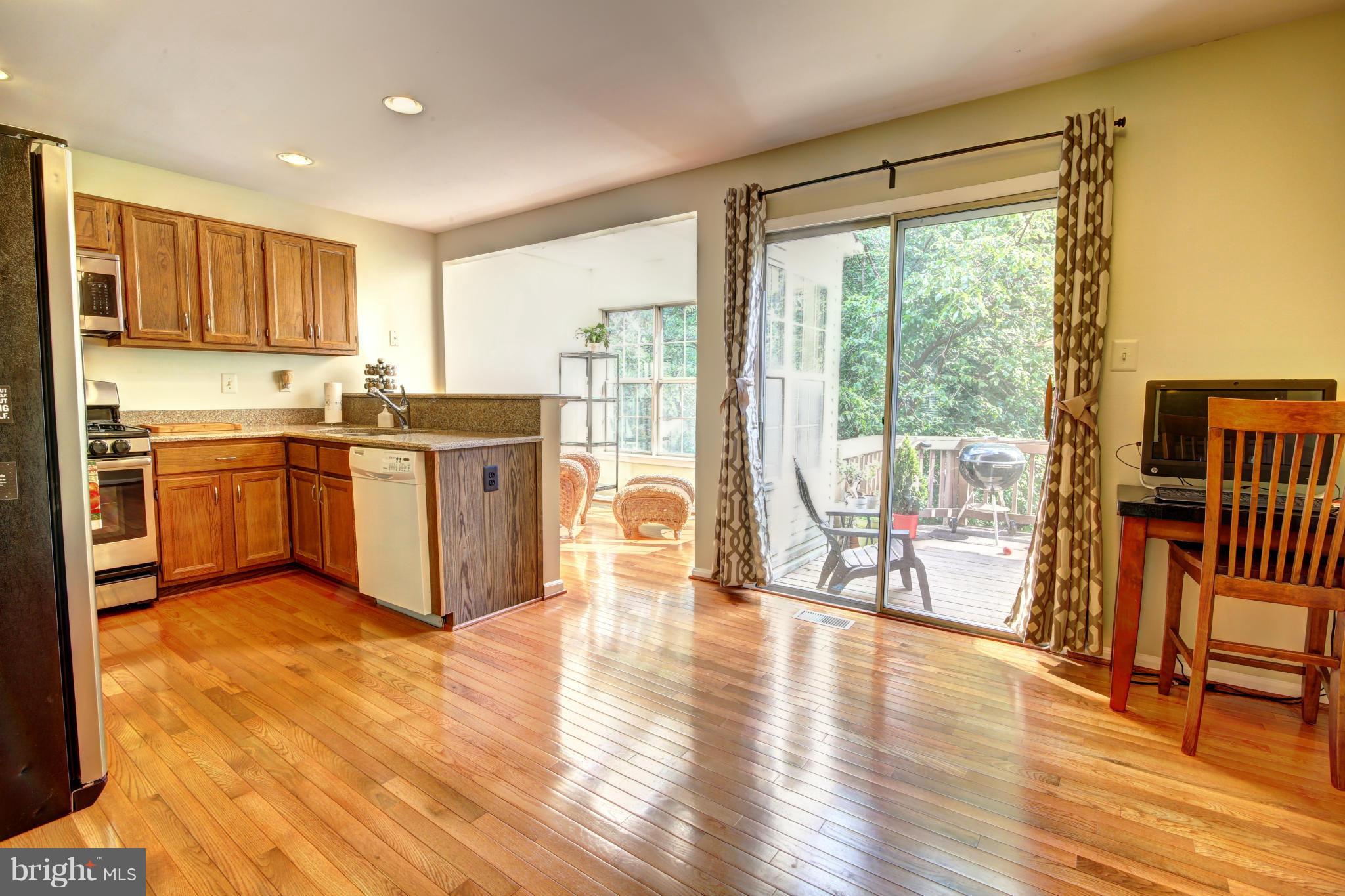 ASHBURN VILLAGE - Residential