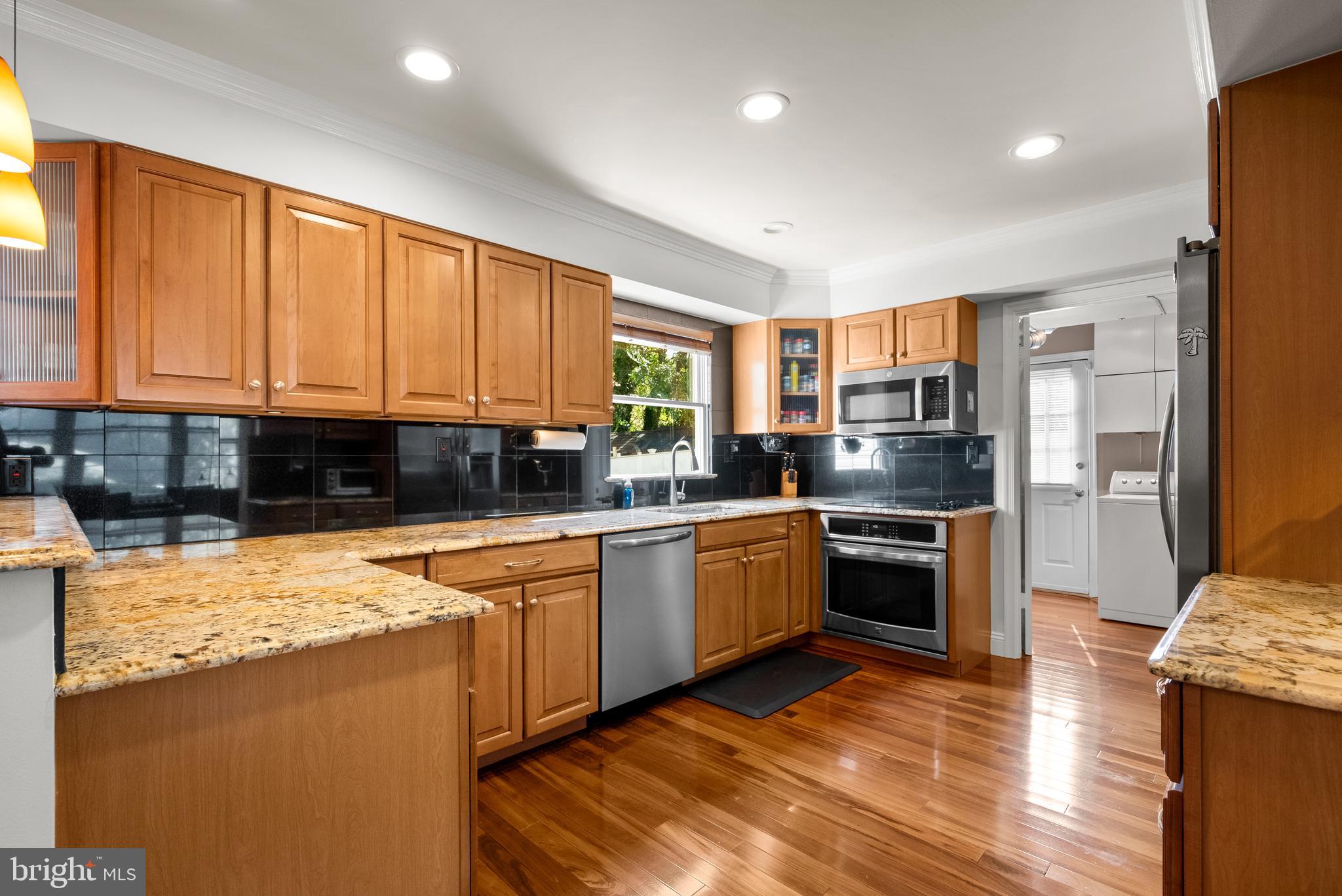 2701 BARTLETT LANE