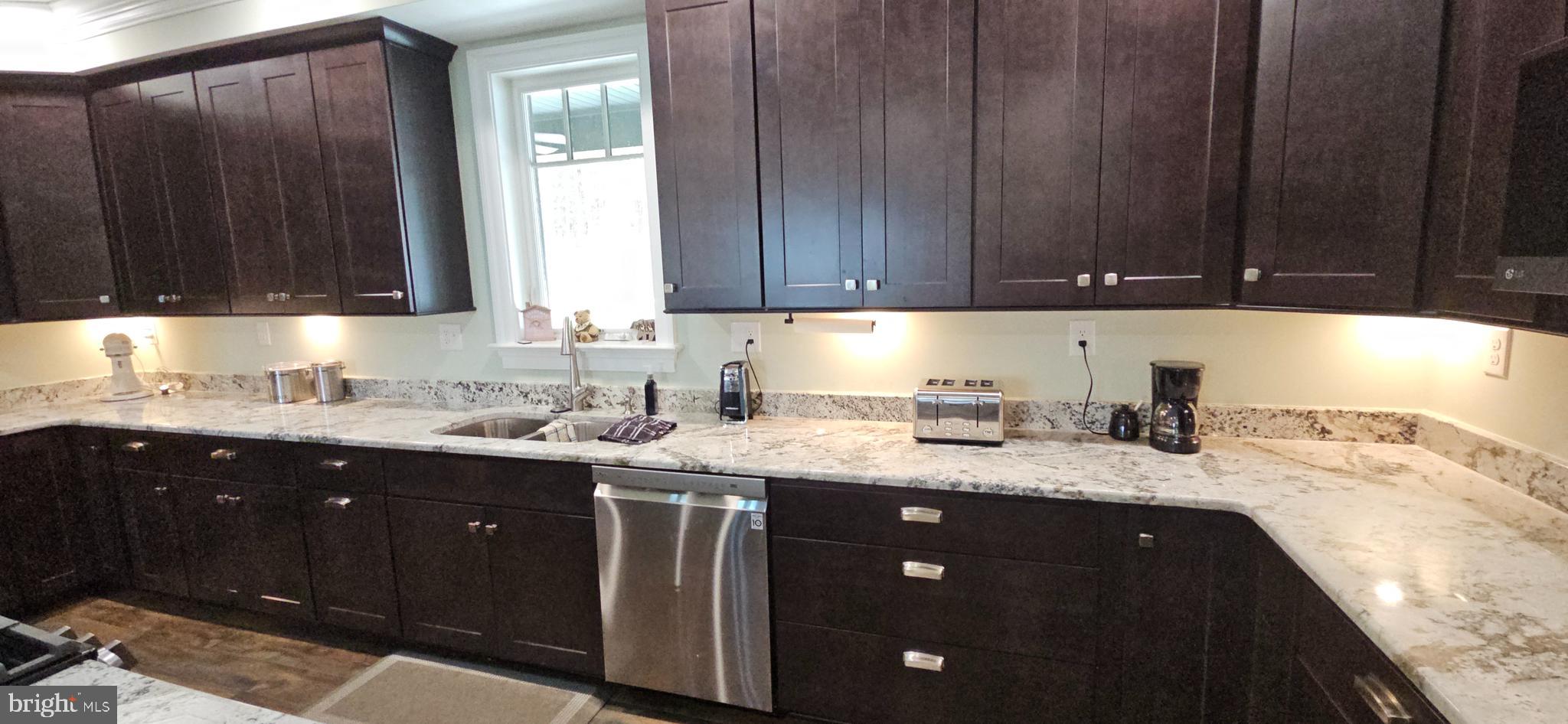 RIVER RIDGE - Residential