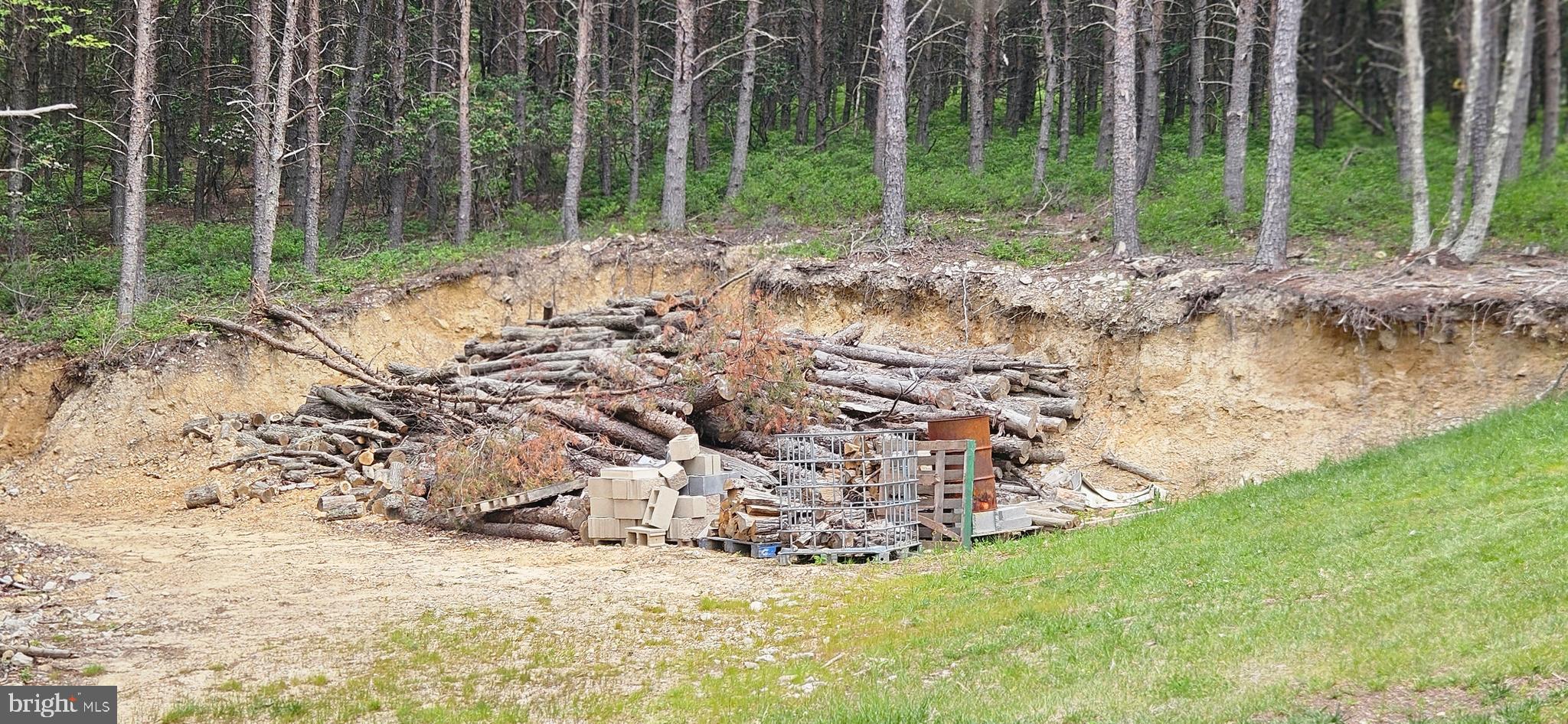 RIVER RIDGE - Residential