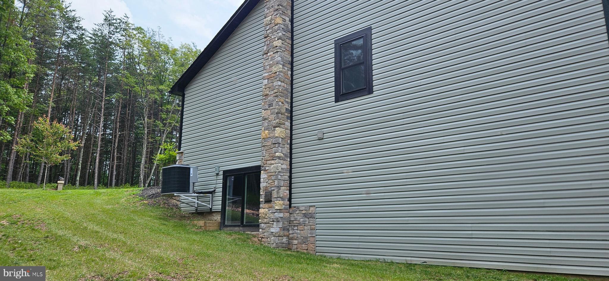 RIVER RIDGE - Residential