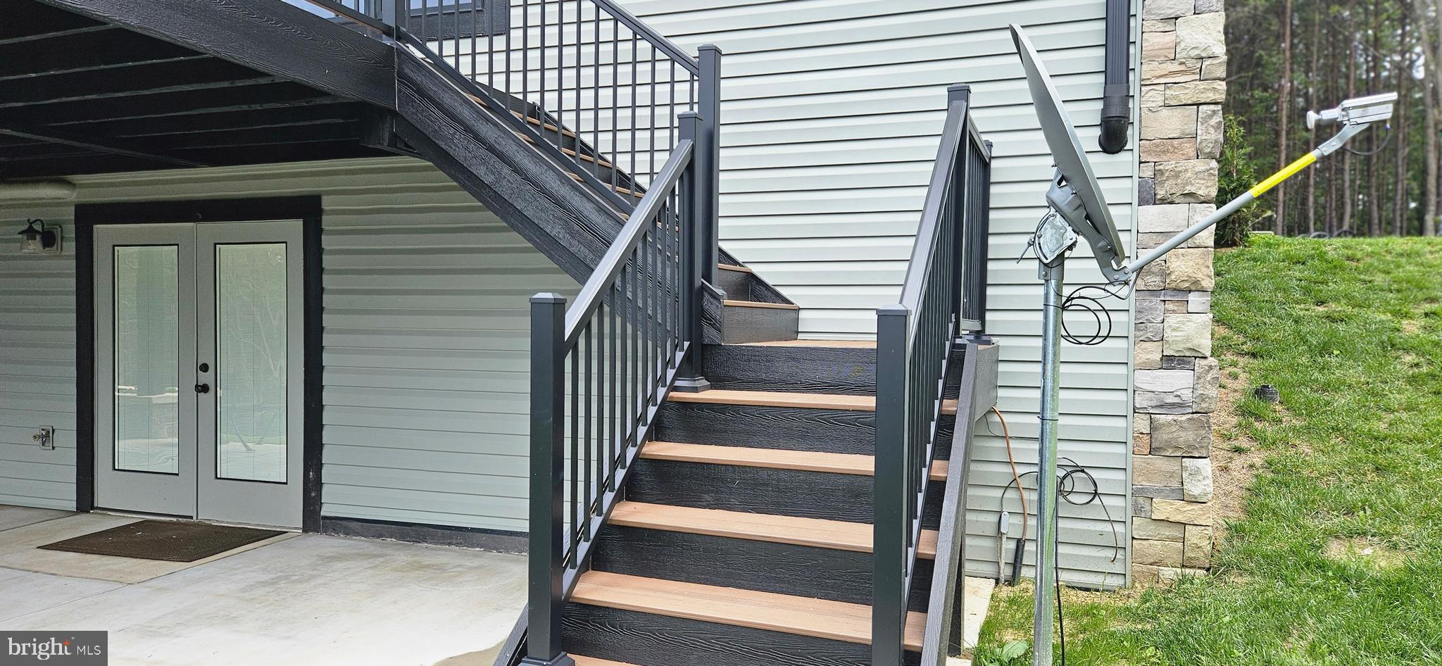 RIVER RIDGE - Residential