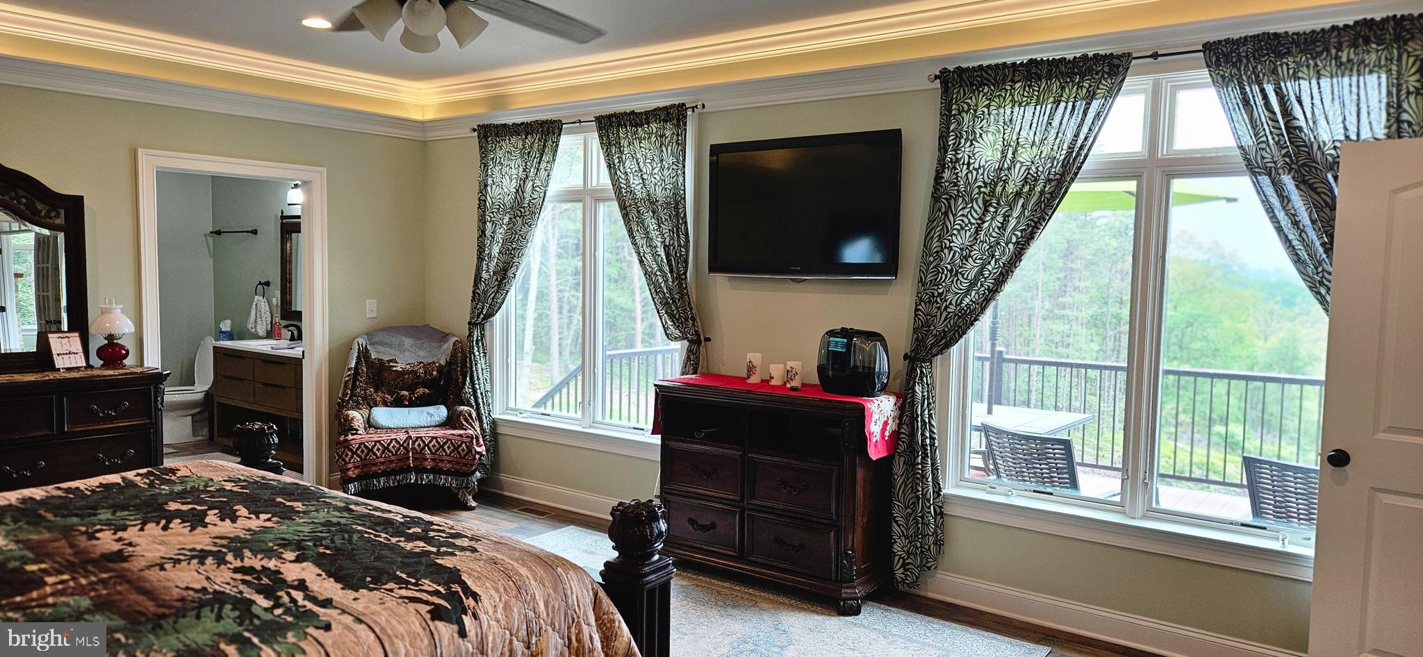 RIVER RIDGE - Residential