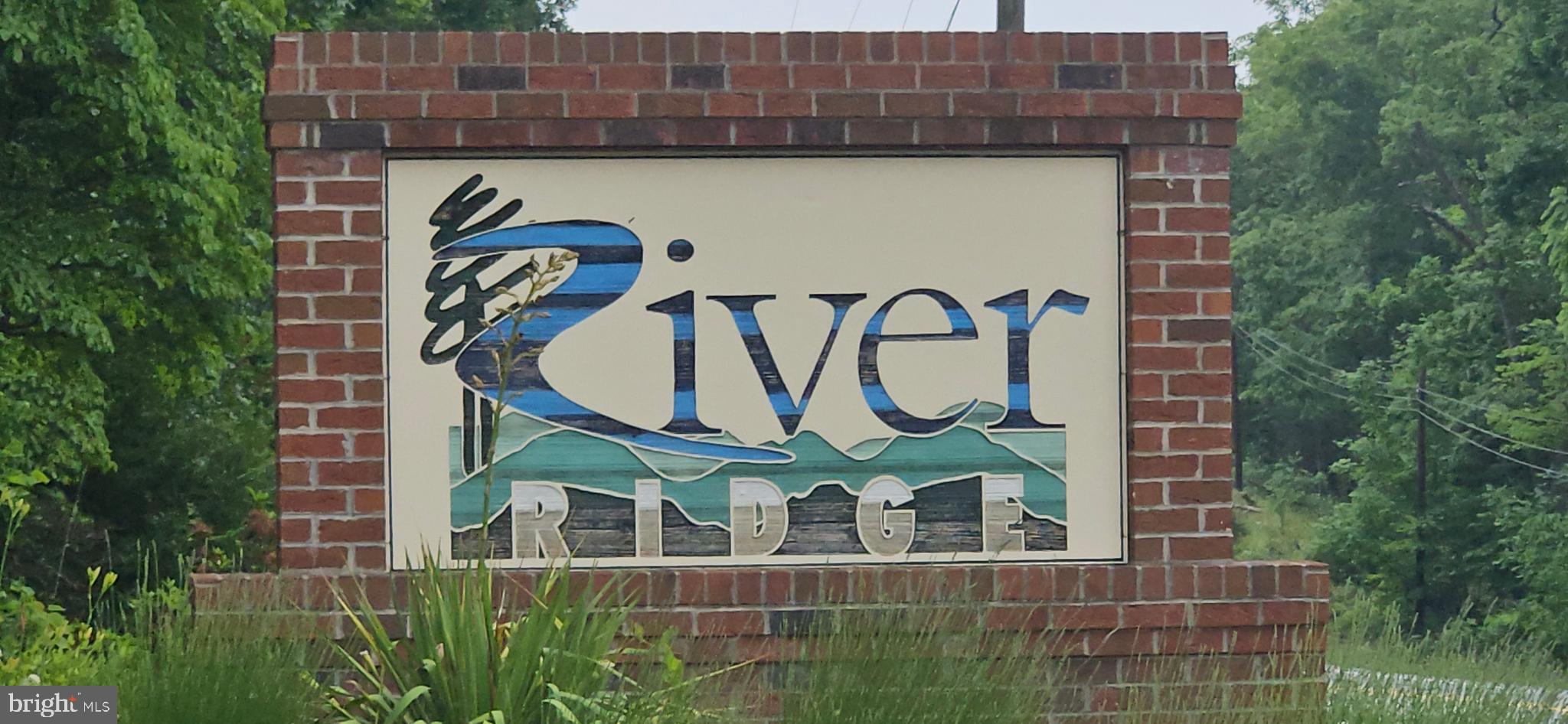 RIVER RIDGE - Residential