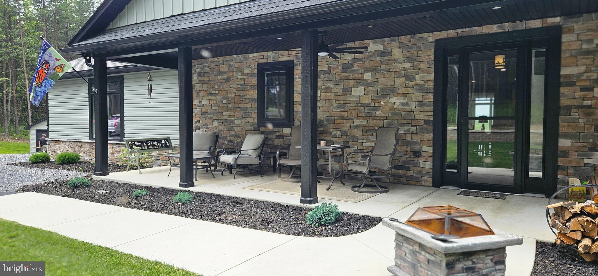 RIVER RIDGE - Residential