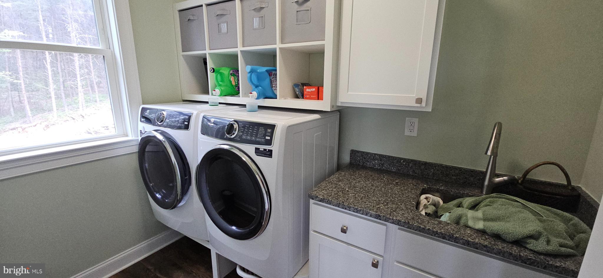 RIVER RIDGE - Residential