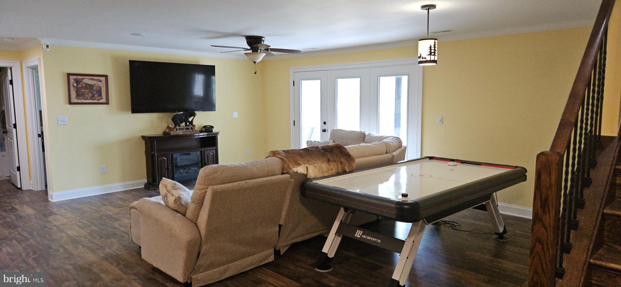 RIVER RIDGE - Residential