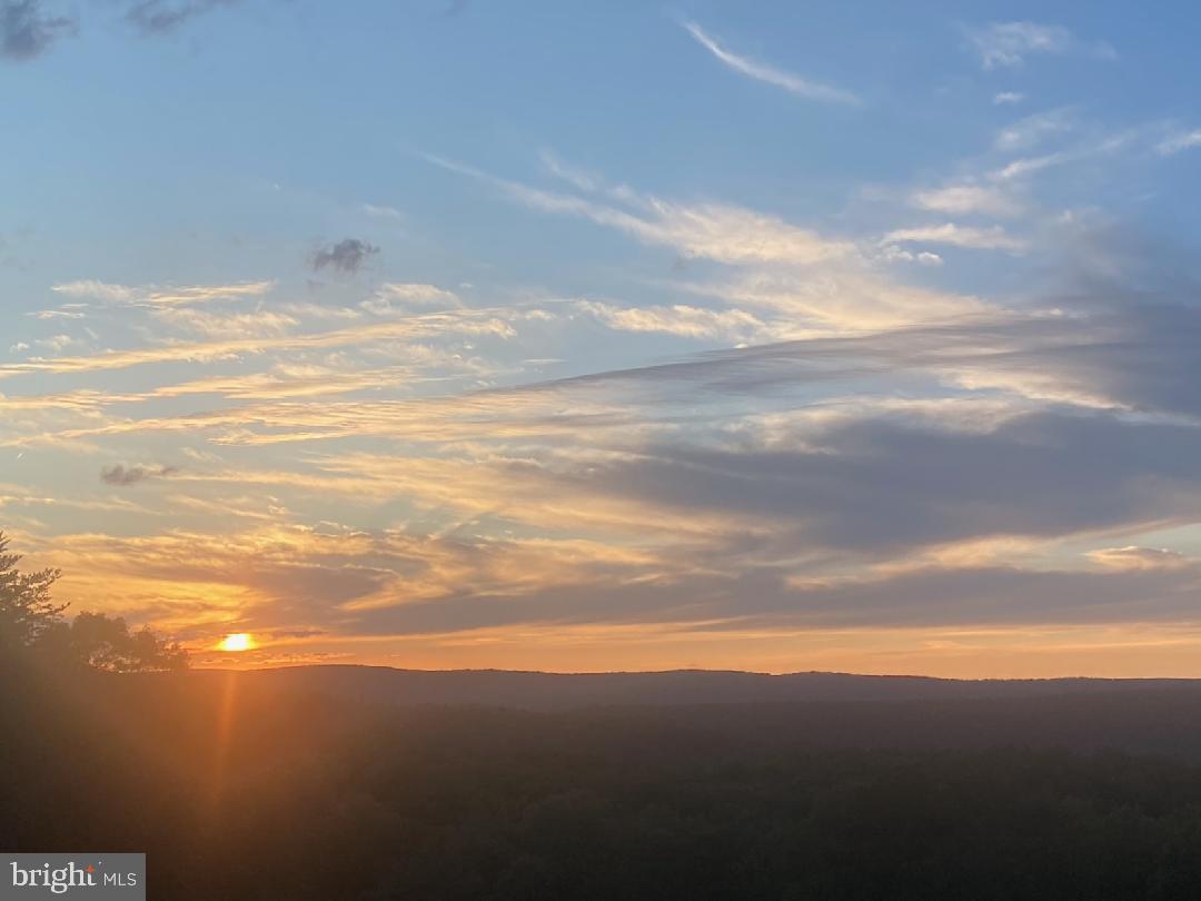 RIVER RIDGE - Residential