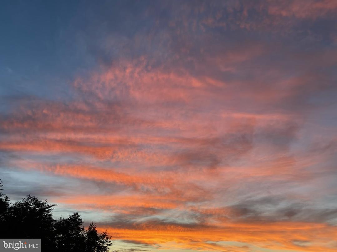 RIVER RIDGE - Residential