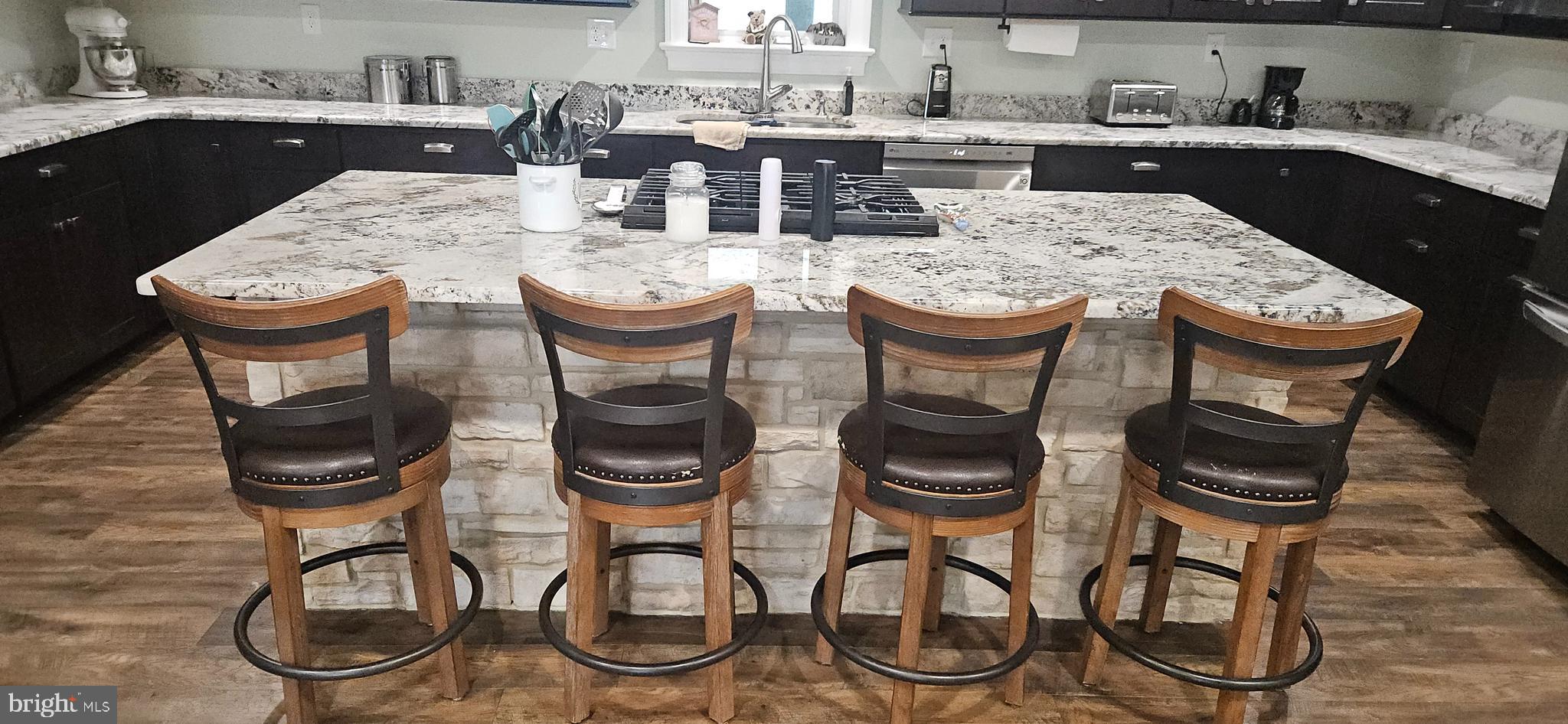 RIVER RIDGE - Residential