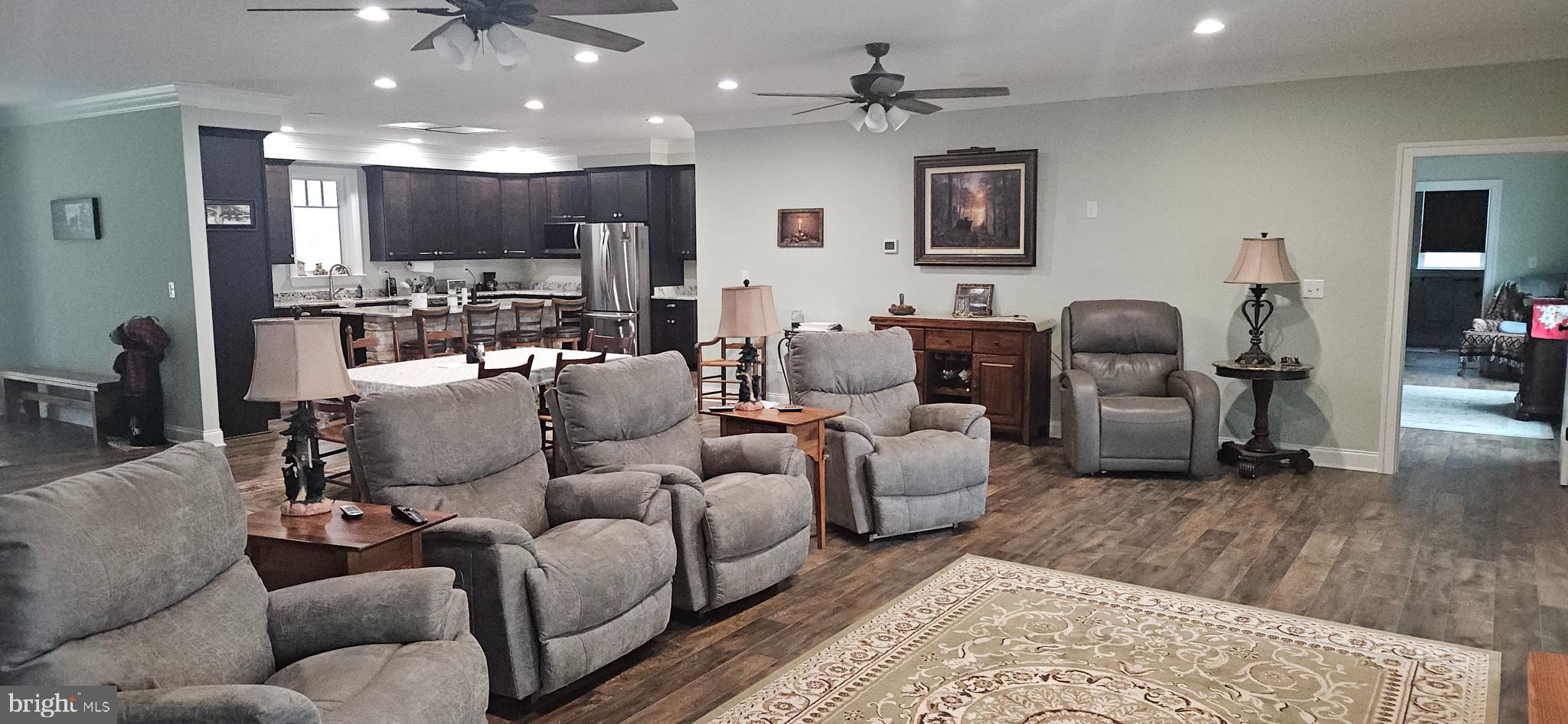 RIVER RIDGE - Residential