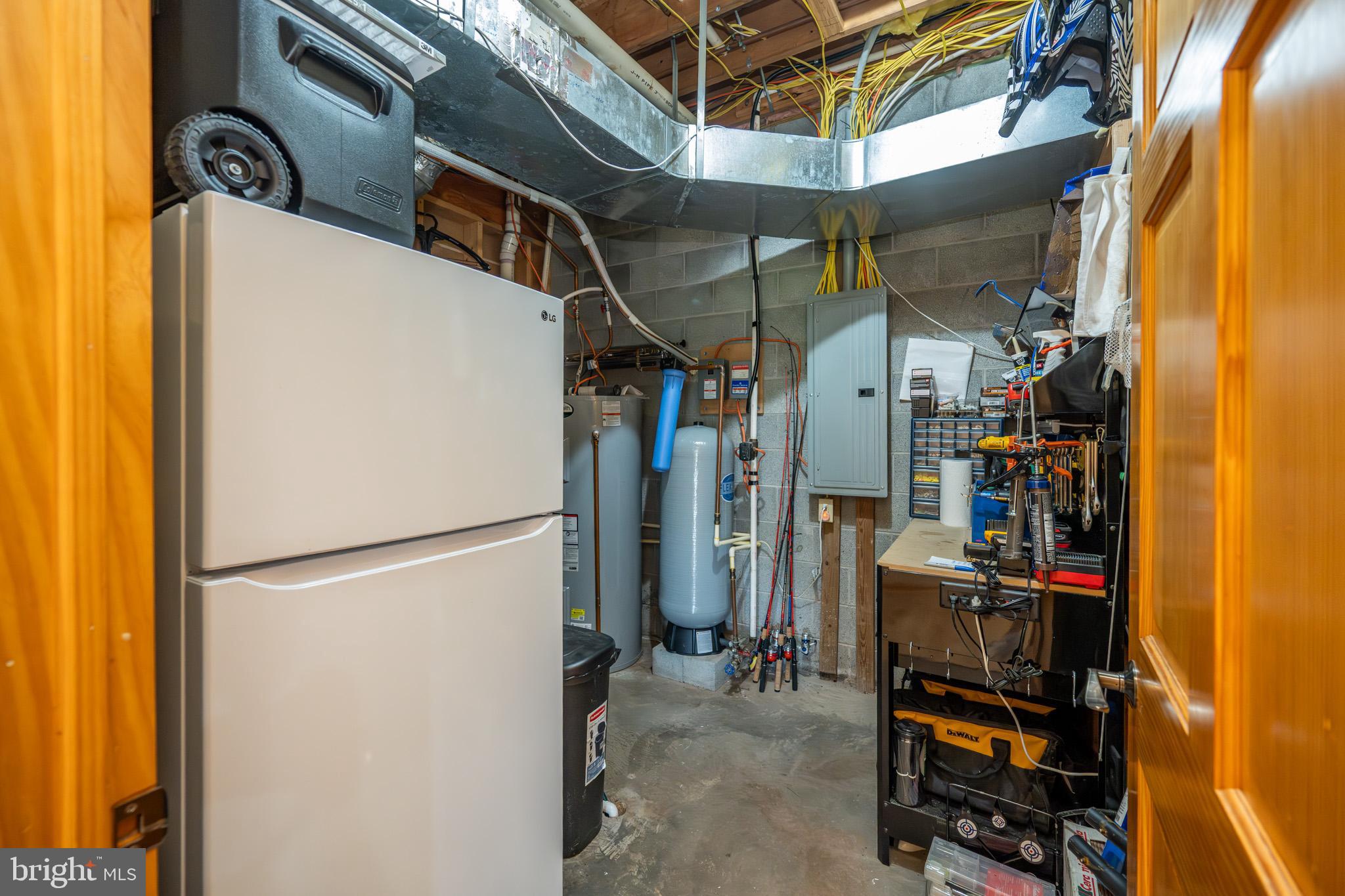 PARADISE POINT - Residential