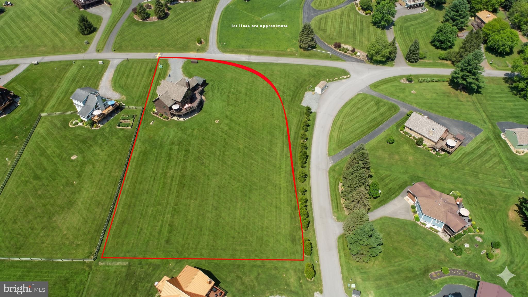 PARADISE POINT - Residential