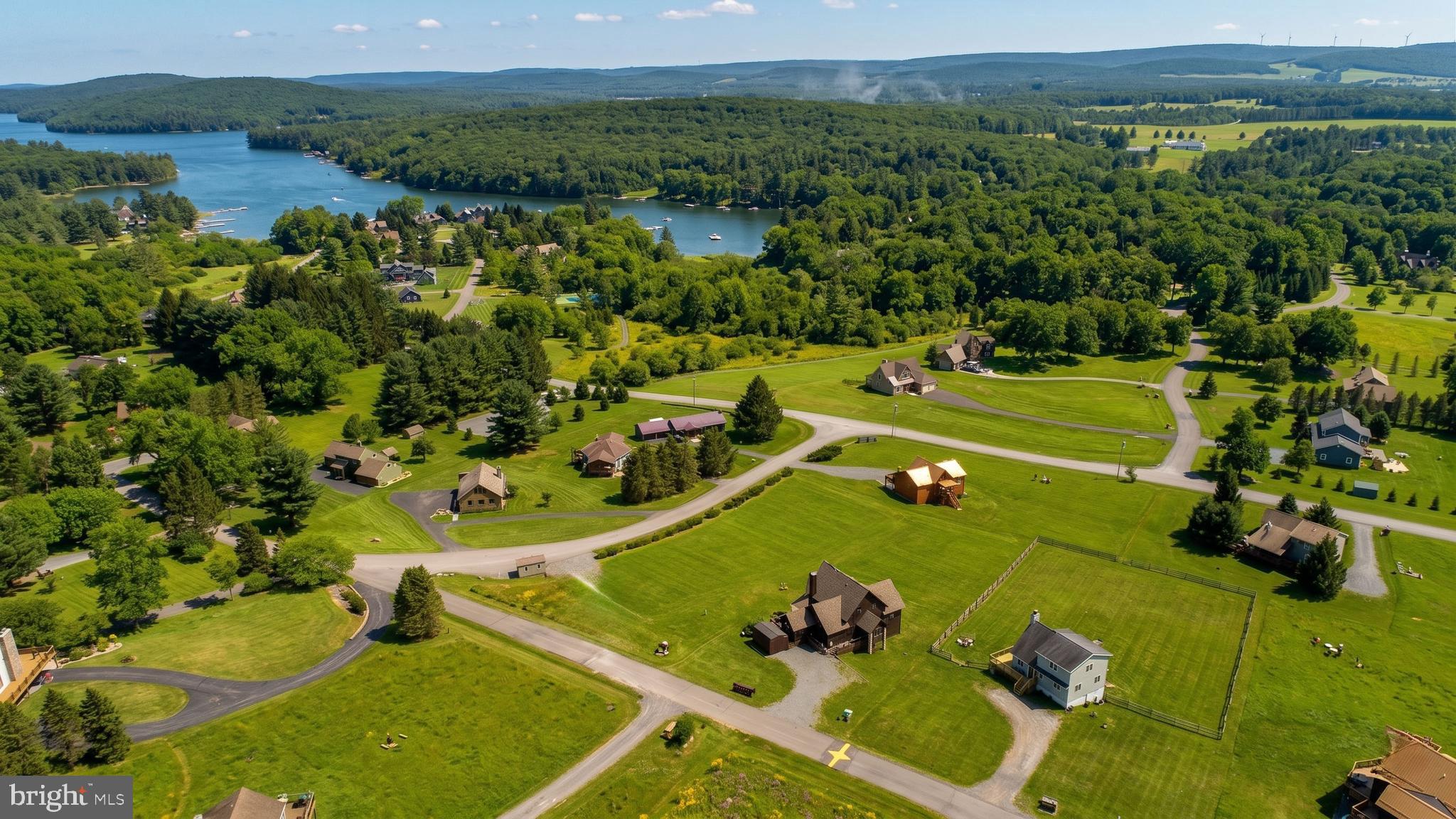 PARADISE POINT - Residential