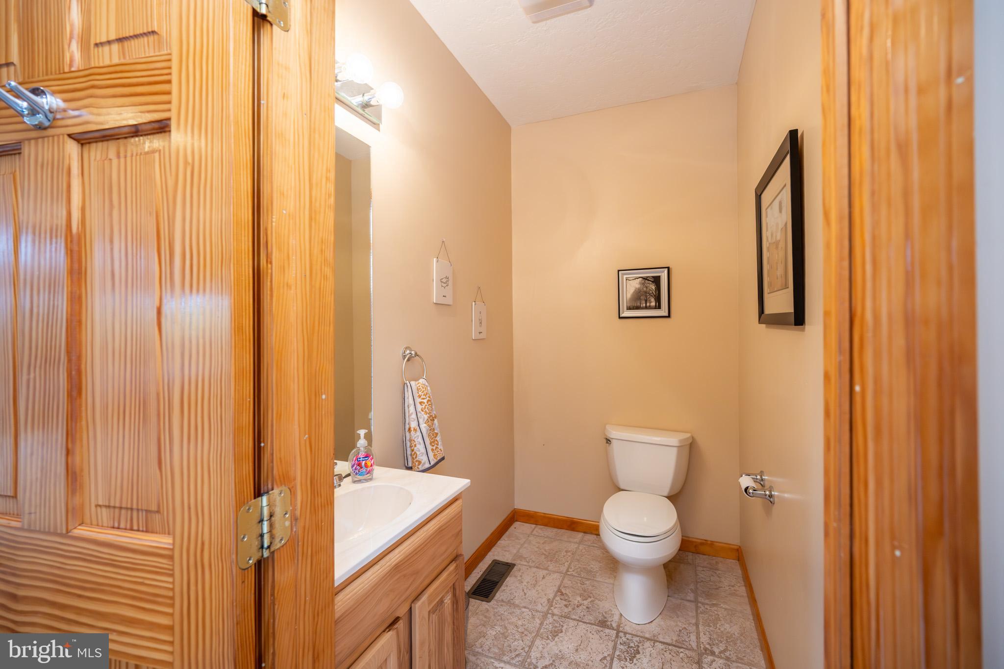 PARADISE POINT - Residential