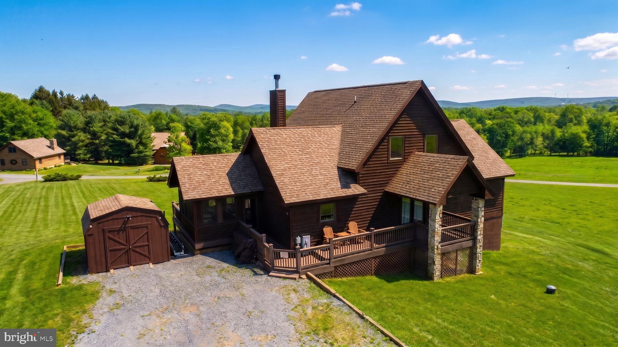 PARADISE POINT - Residential