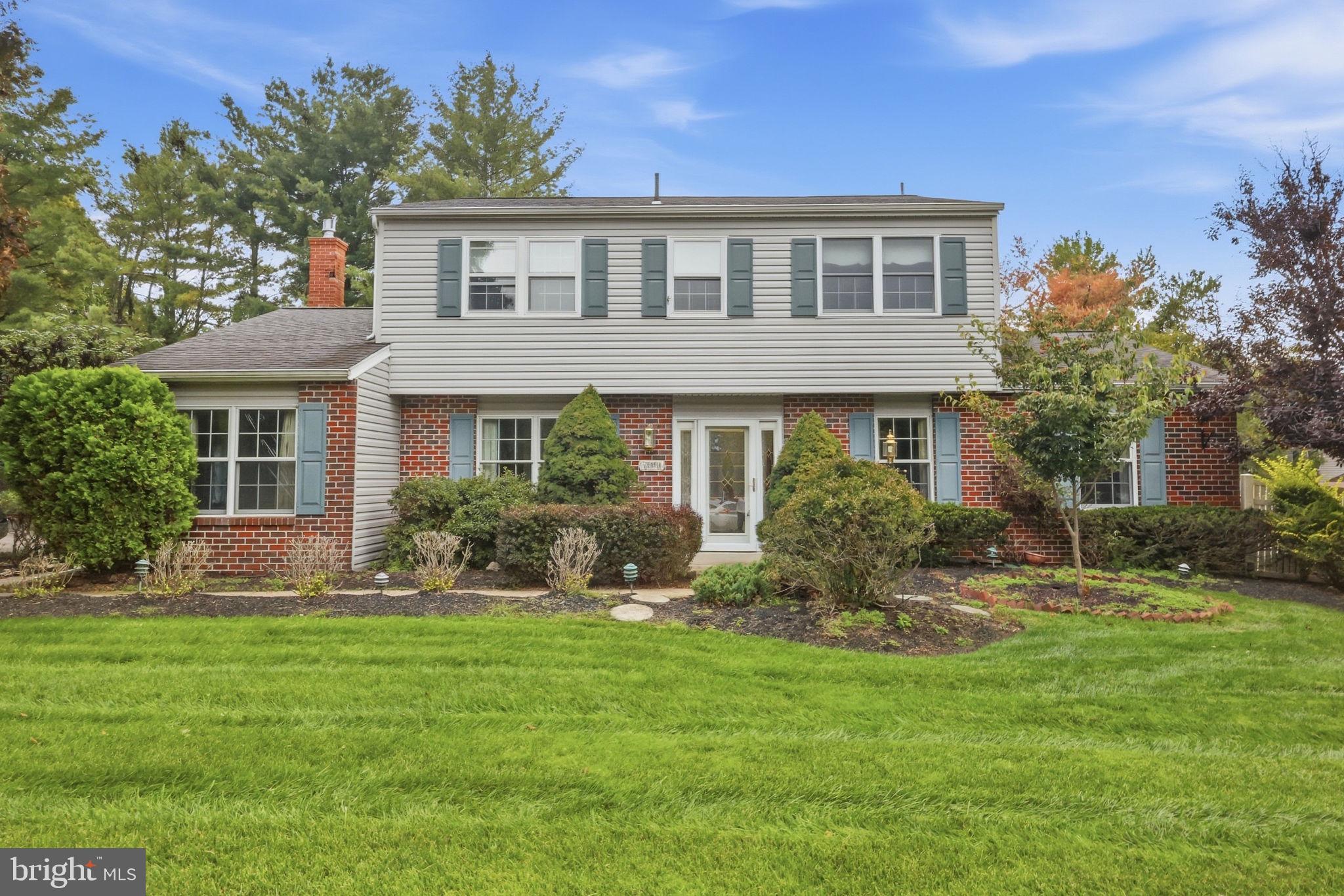 389 UPPER HOLLAND ROAD