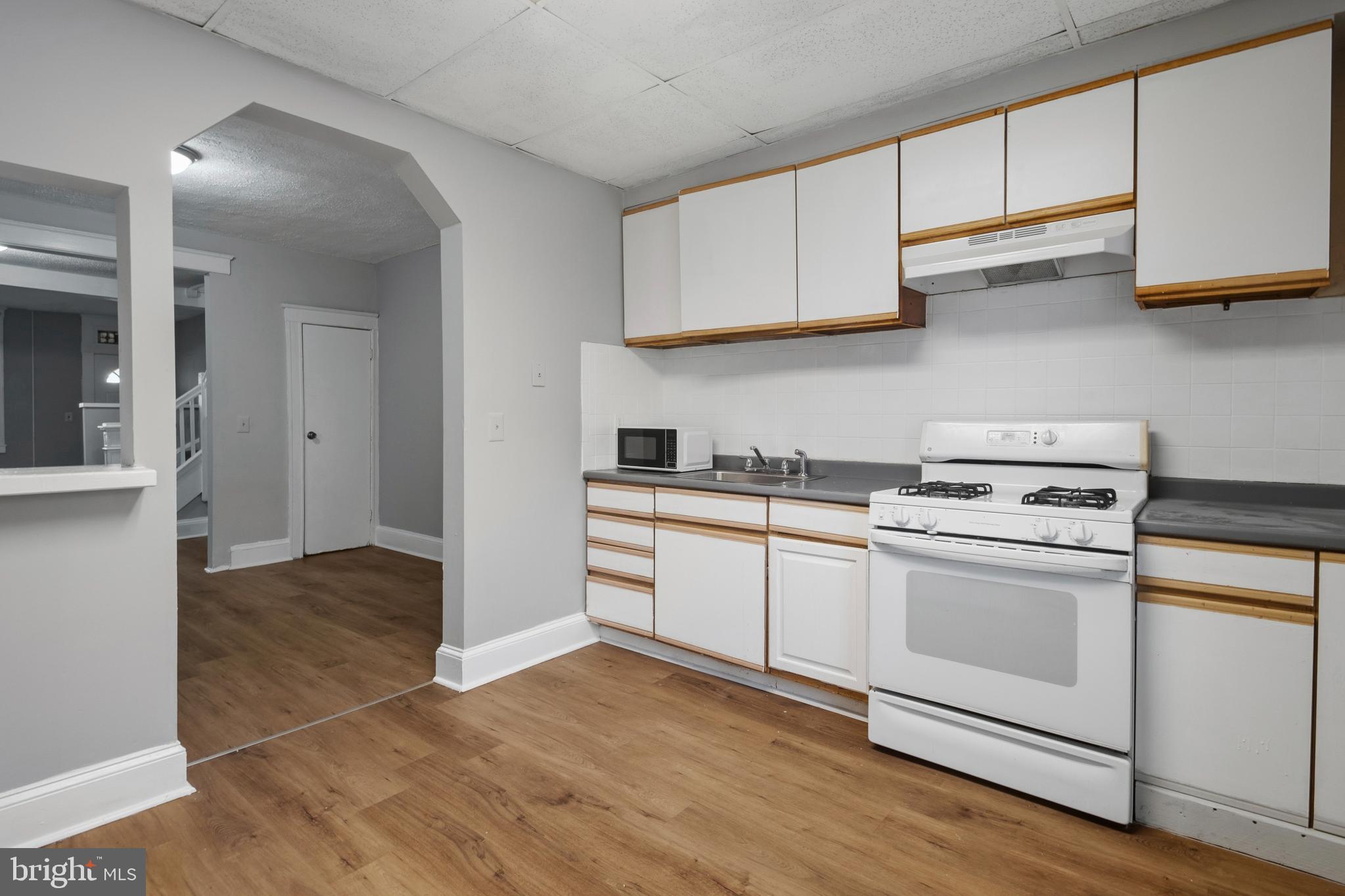 EAST BALTIMORE MIDWAY - Residential