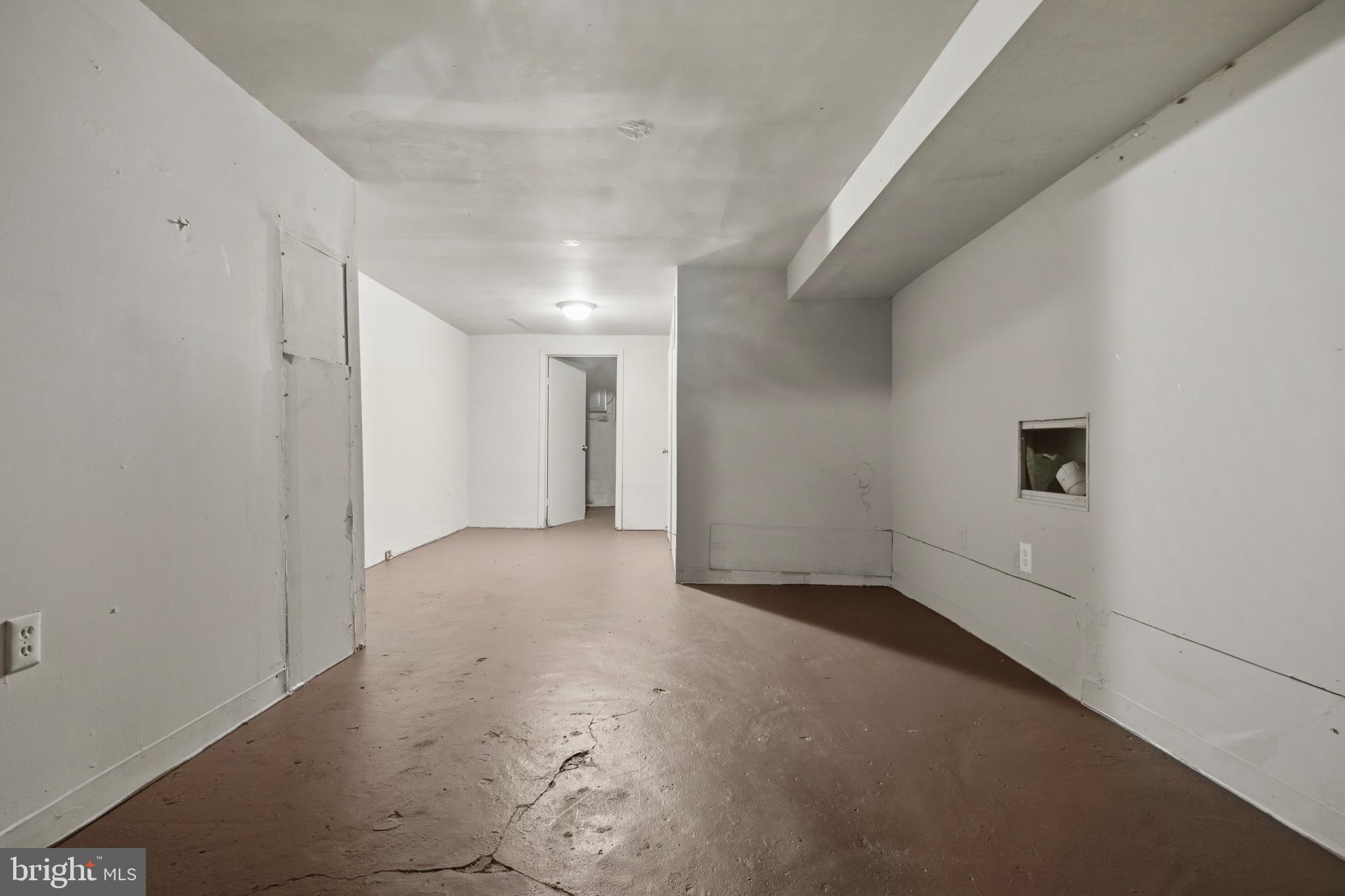 EAST BALTIMORE MIDWAY - Residential