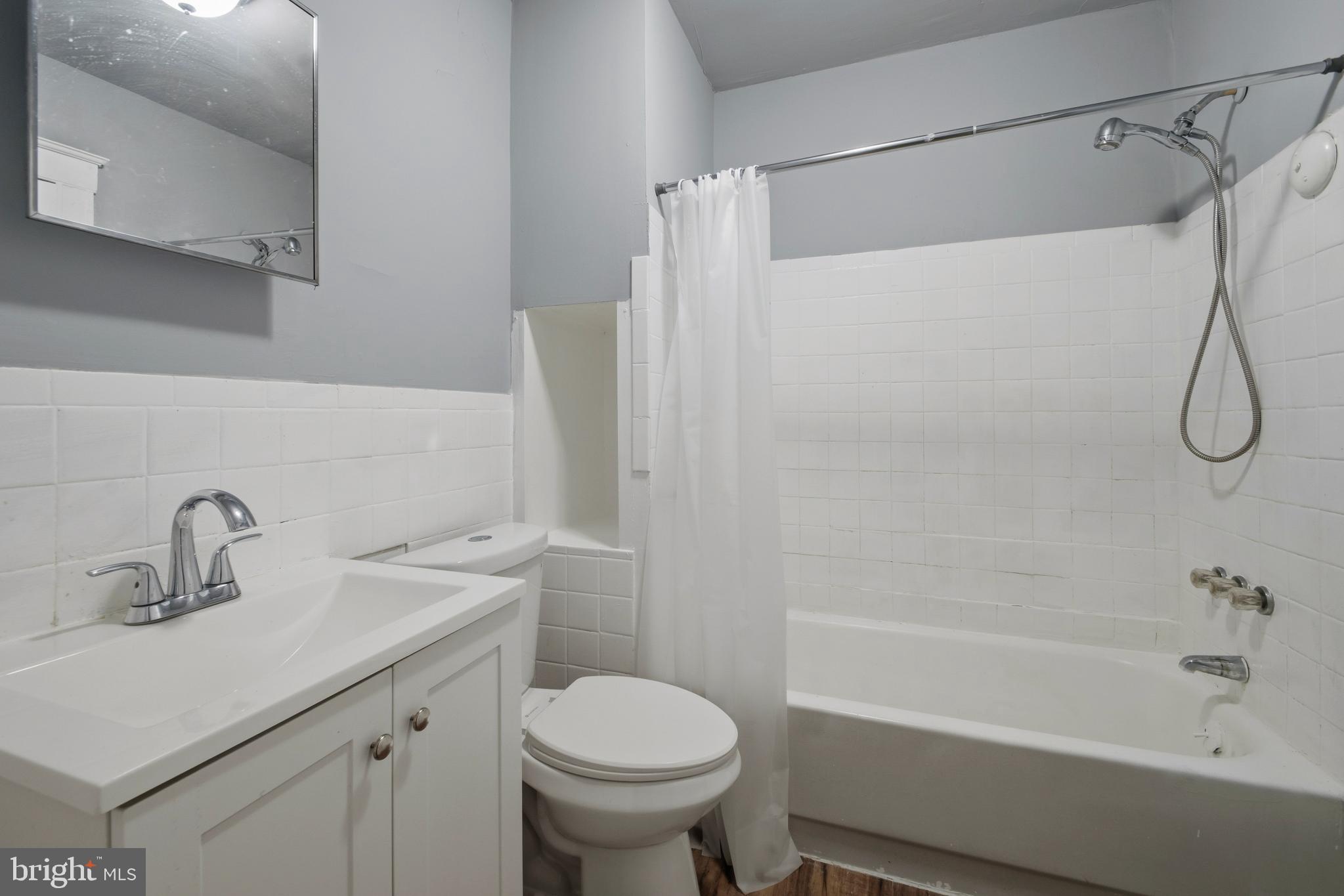 EAST BALTIMORE MIDWAY - Residential