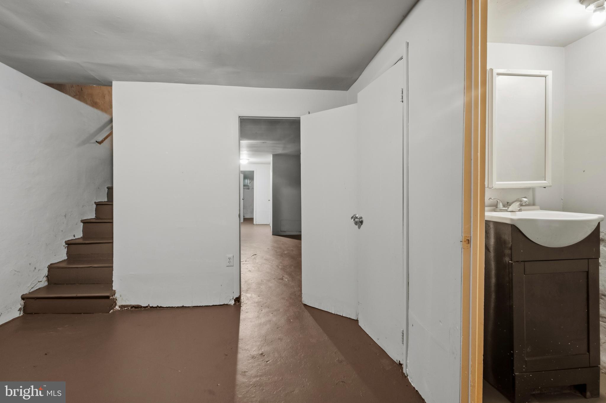 EAST BALTIMORE MIDWAY - Residential