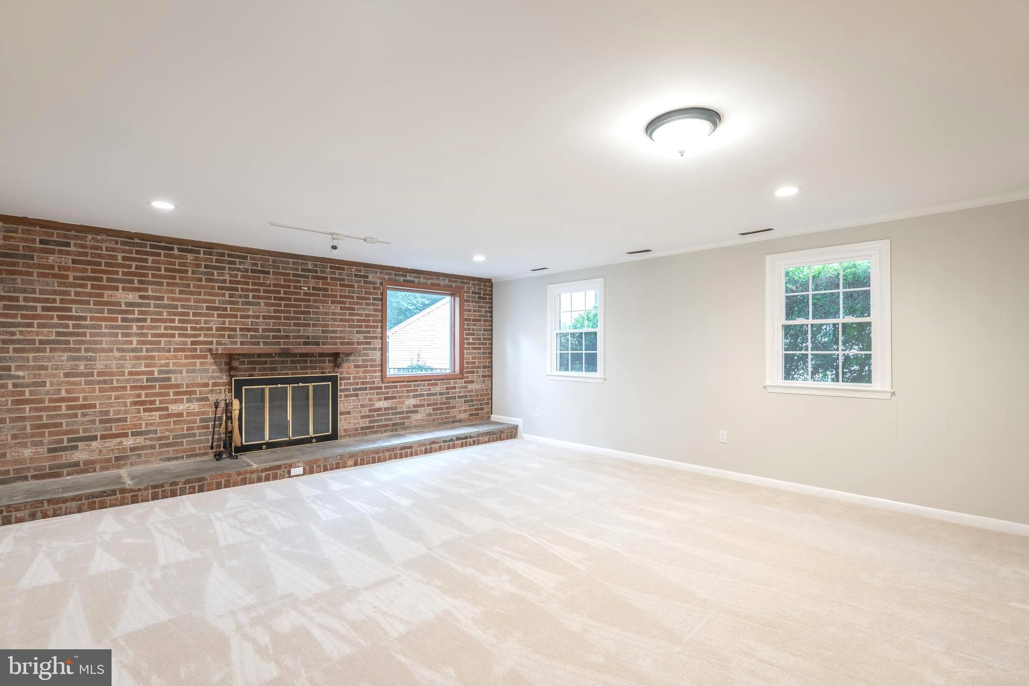 TANGLEWOOD - Residential