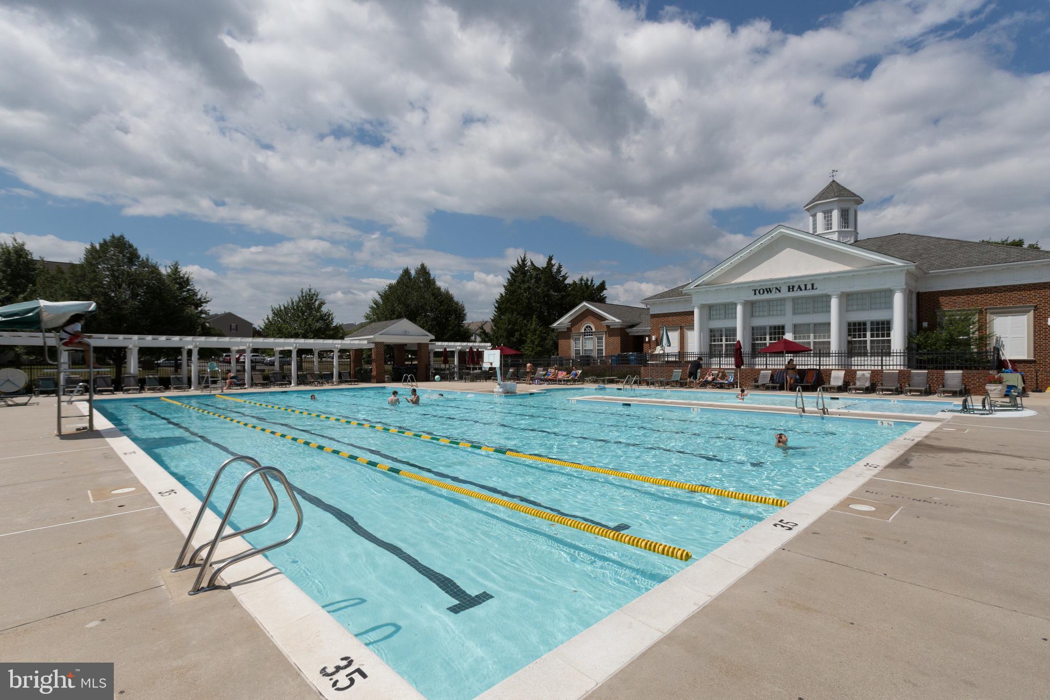 SOUTH RIDING - Residential