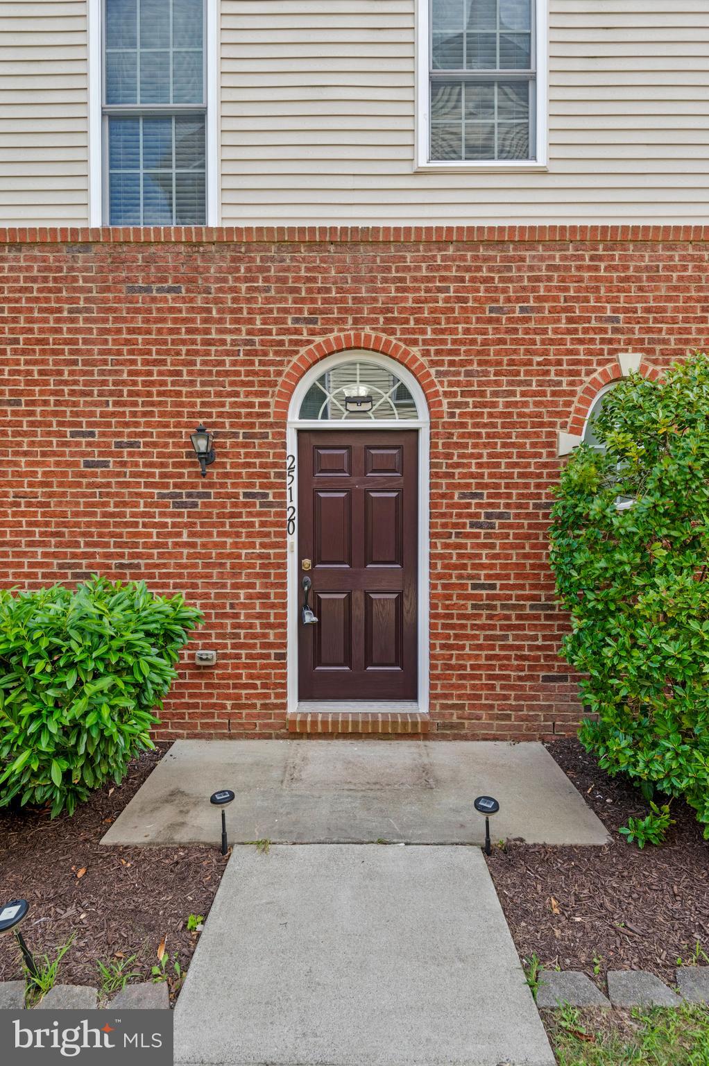 SOUTH RIDING - Residential