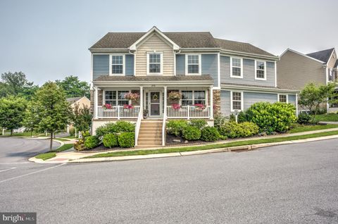 Photo of 270 COOL CREEK WAY, LANCASTER, PA 17602 (MLS # PALA2037374)