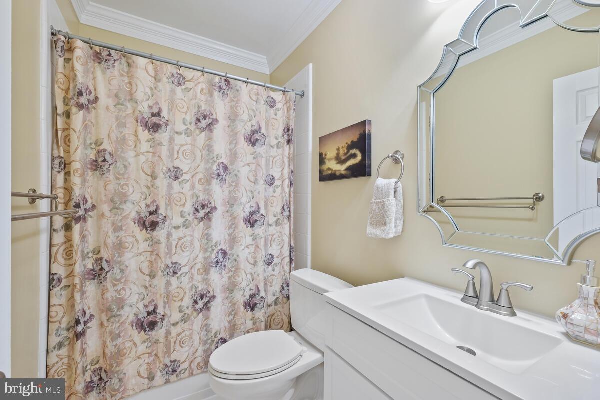 KENTLANDS - Residential