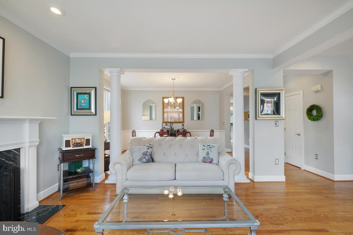 KENTLANDS - Residential