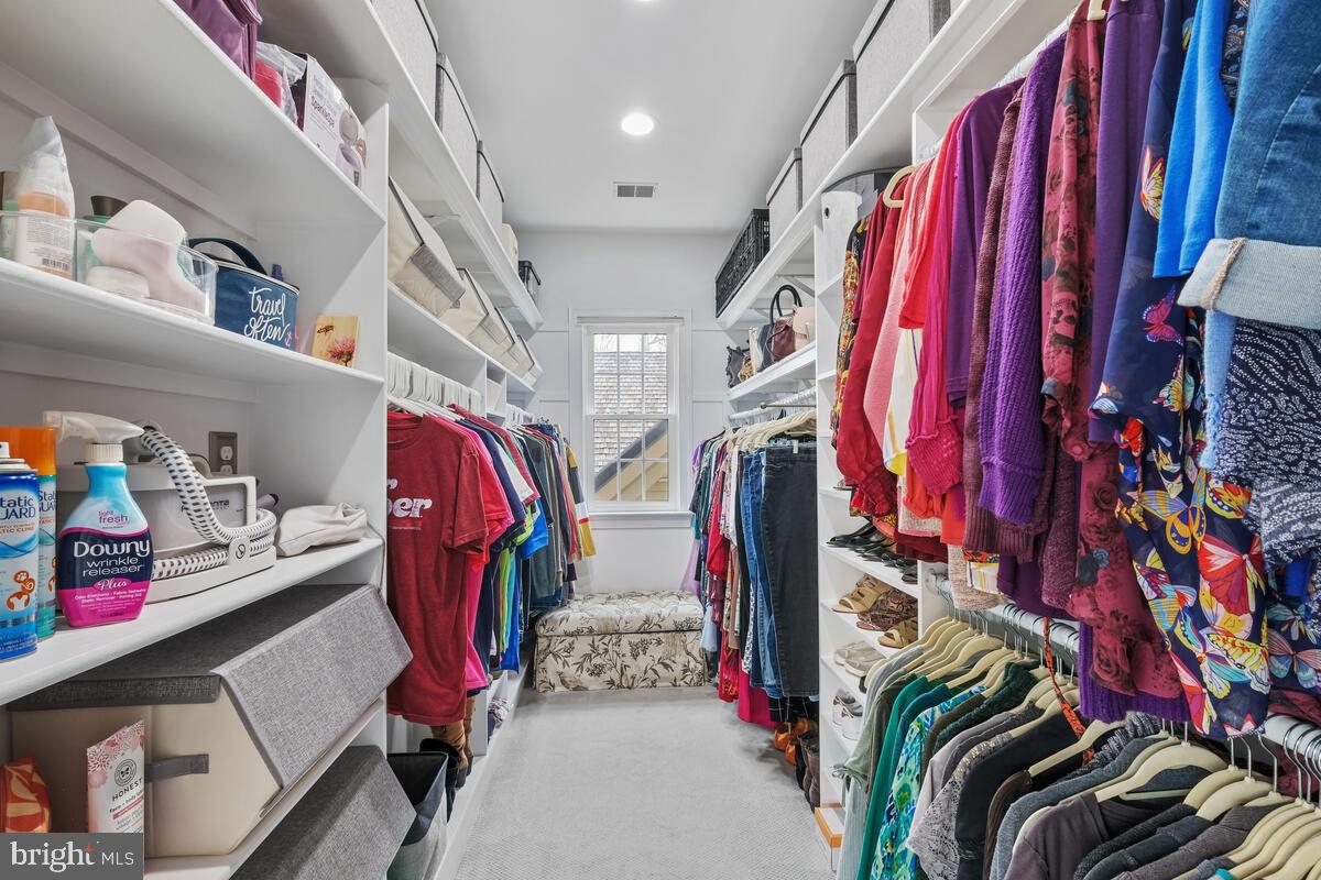 KENTLANDS - Residential