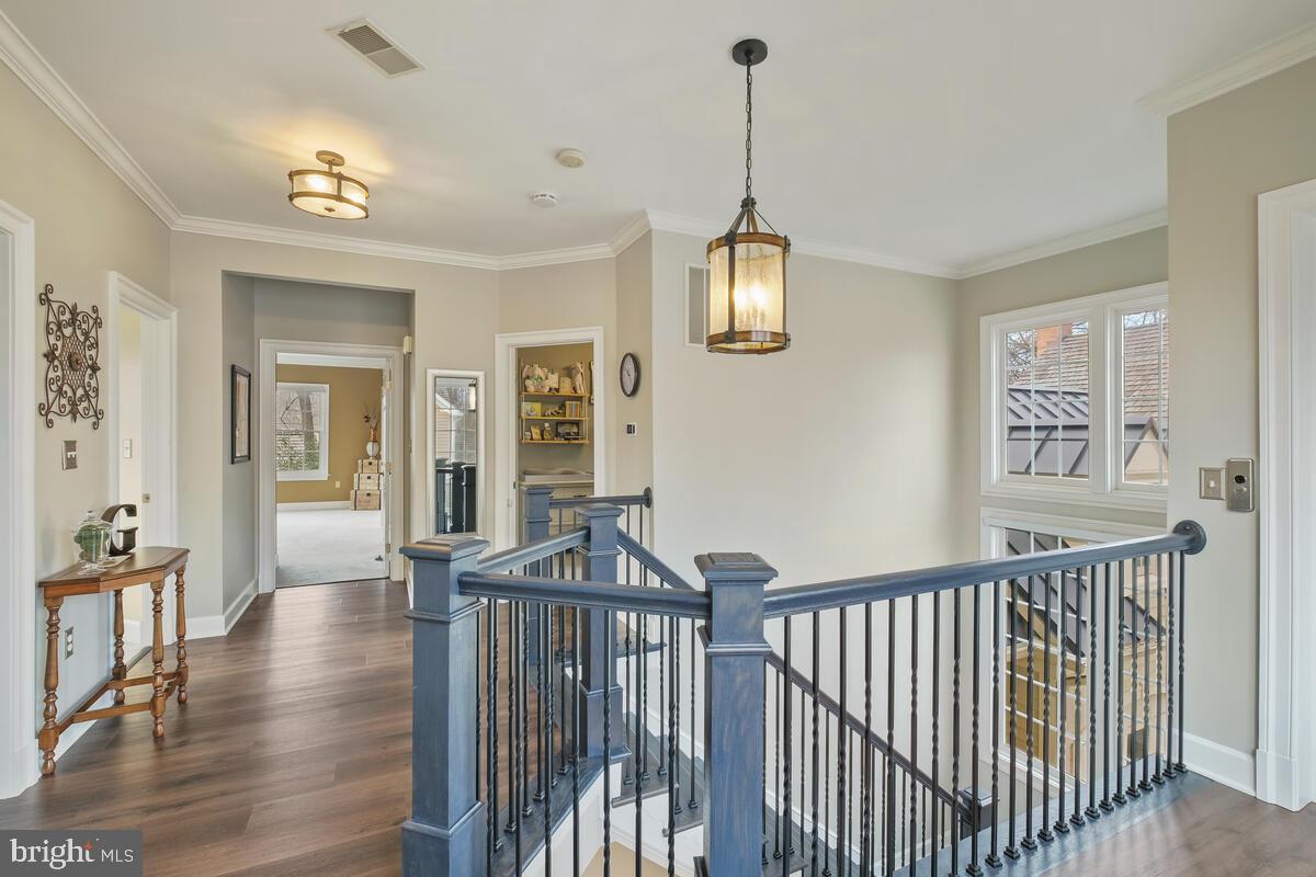 KENTLANDS - Residential