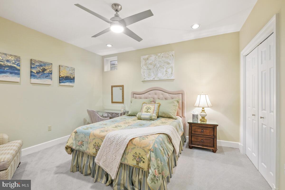 KENTLANDS - Residential