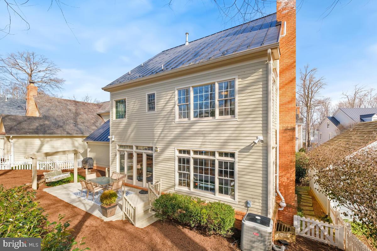 KENTLANDS - Residential