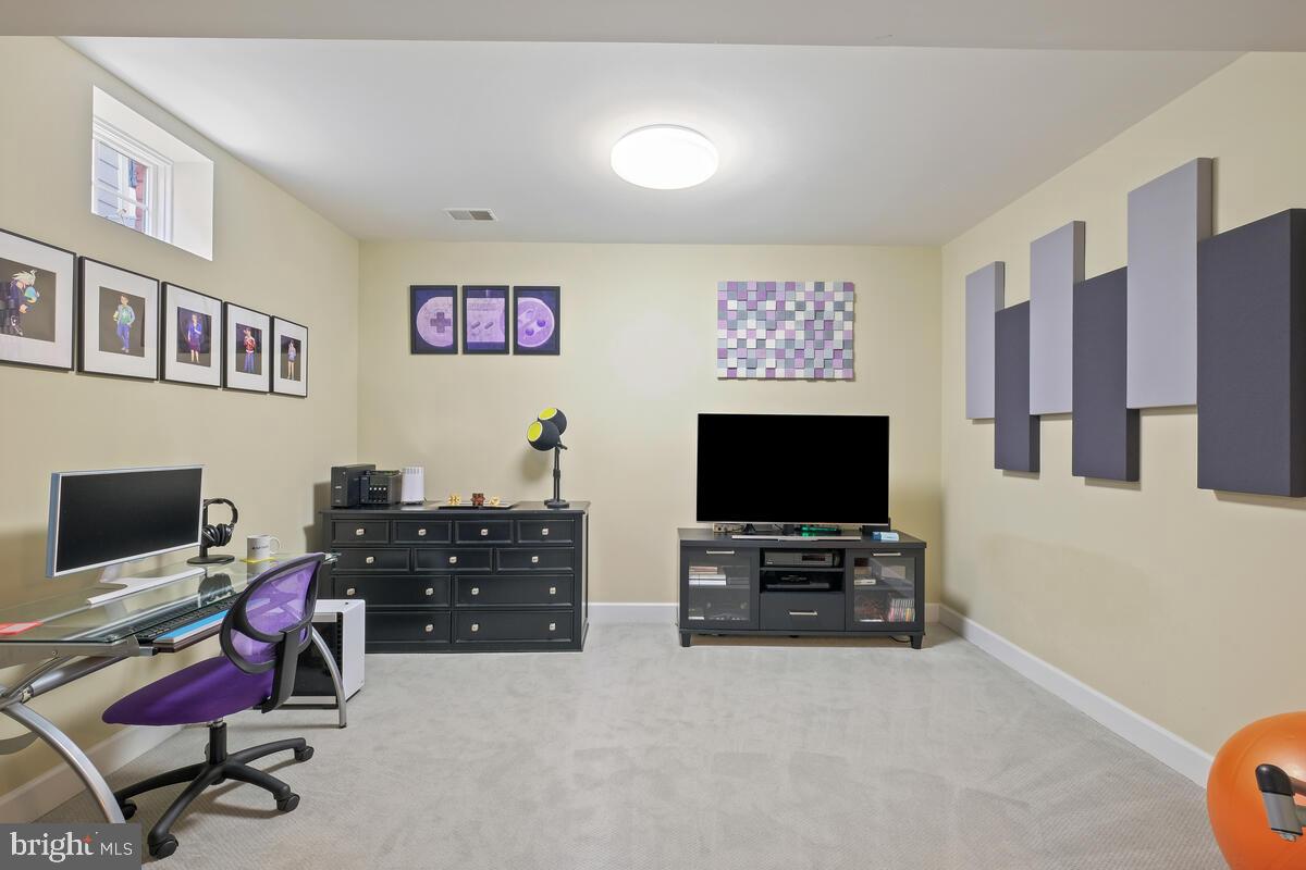 KENTLANDS - Residential