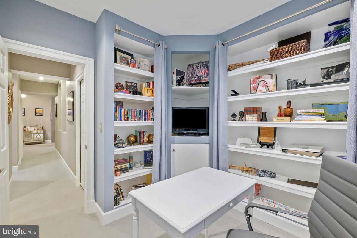 KENTLANDS - Residential