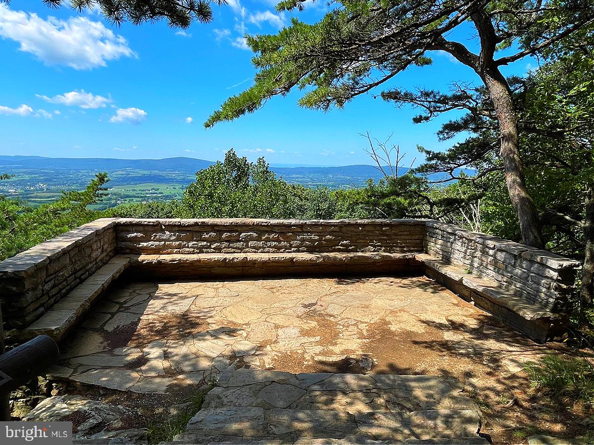 BRIERCREST HEIGHTS - Residential