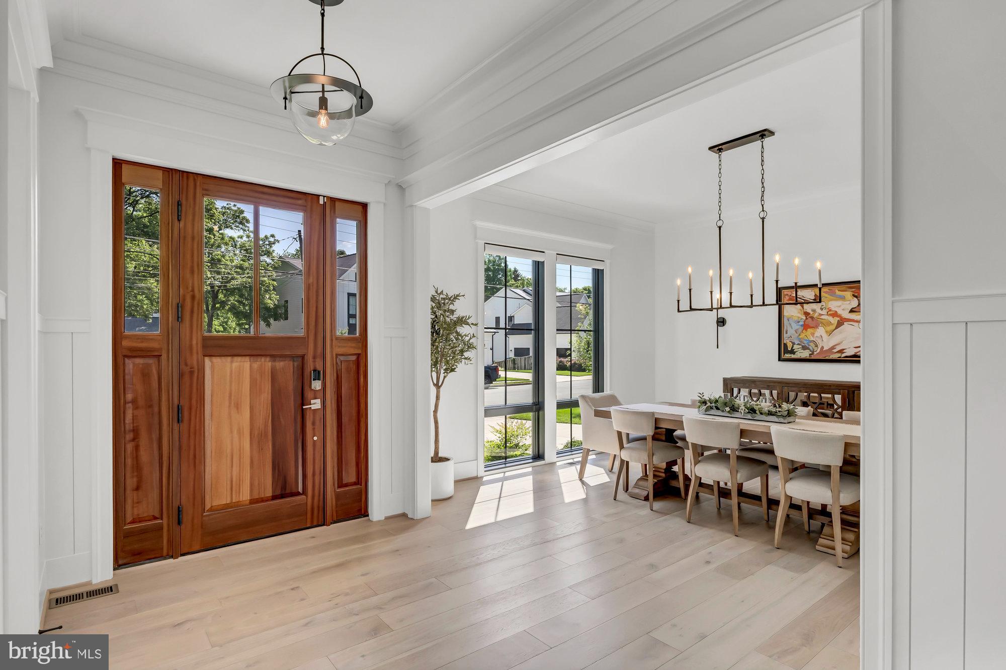 TOWN AND COUNTRY GARDENS - Residential