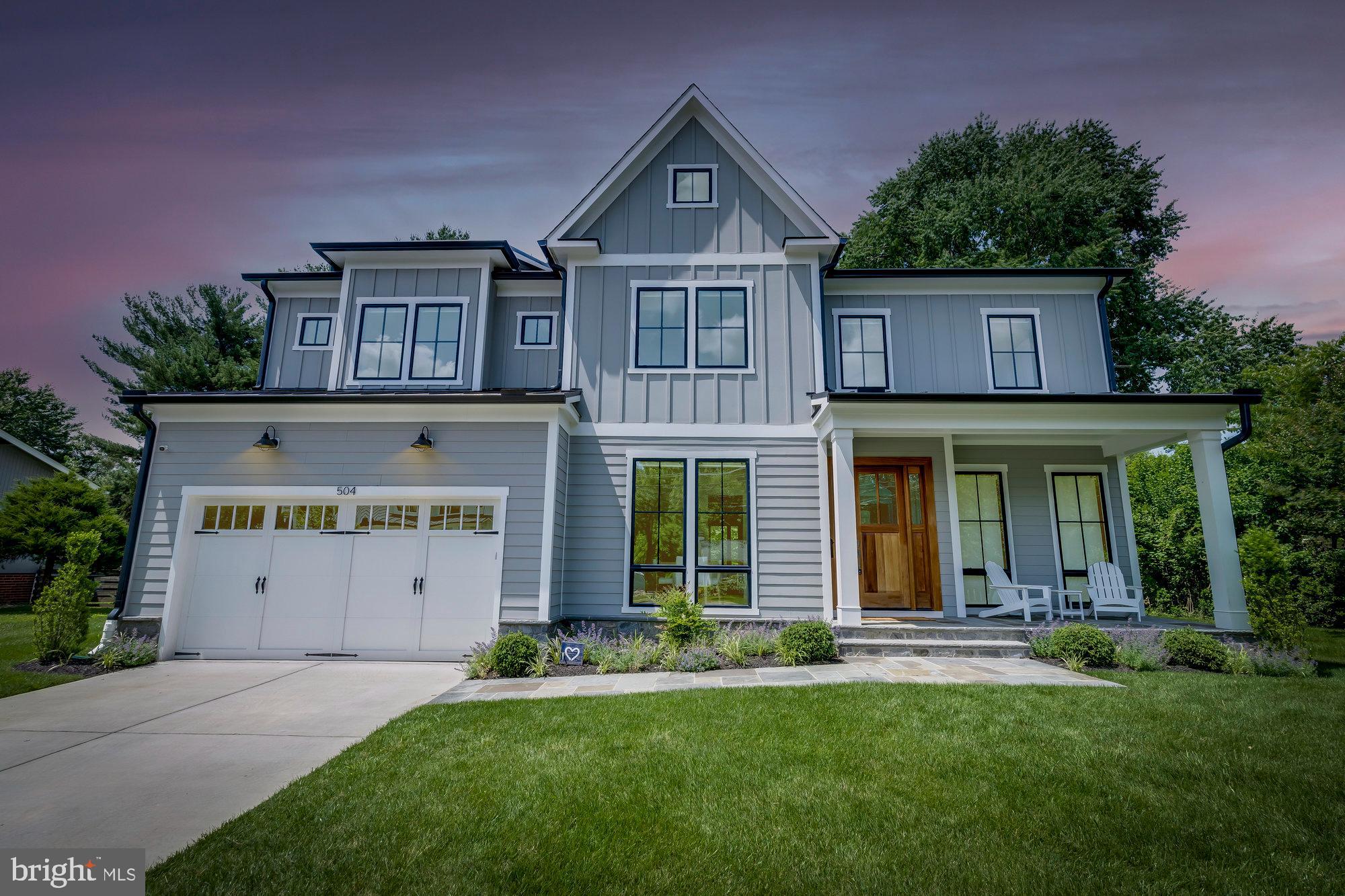 TOWN AND COUNTRY GARDENS - Residential