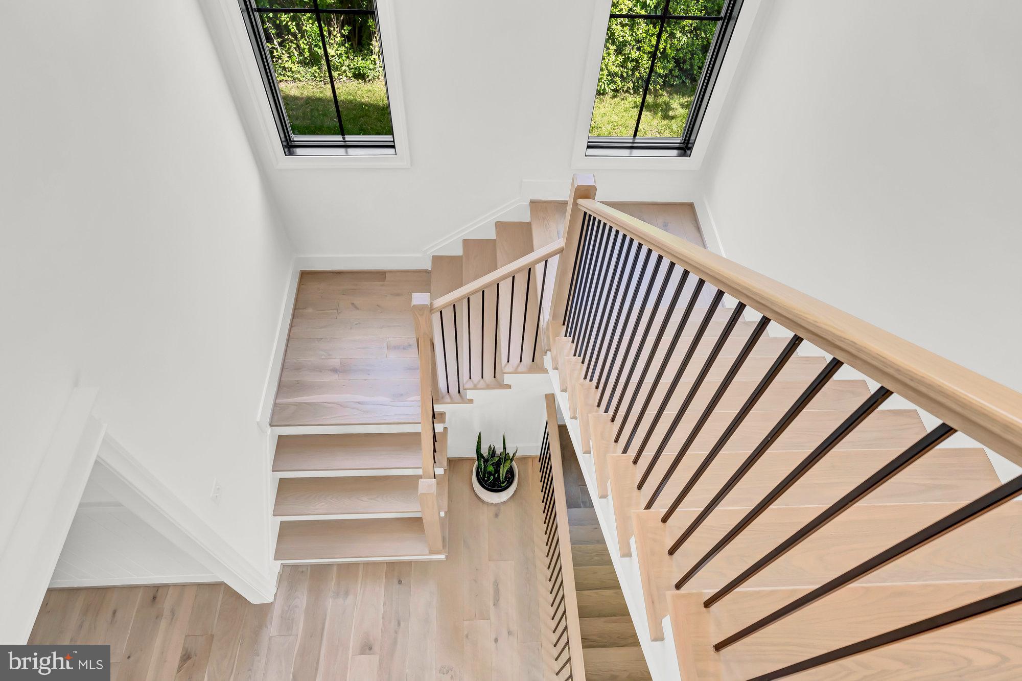 TOWN AND COUNTRY GARDENS - Residential