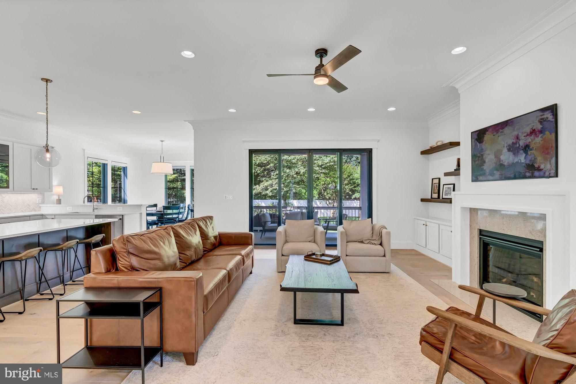 TOWN AND COUNTRY GARDENS - Residential