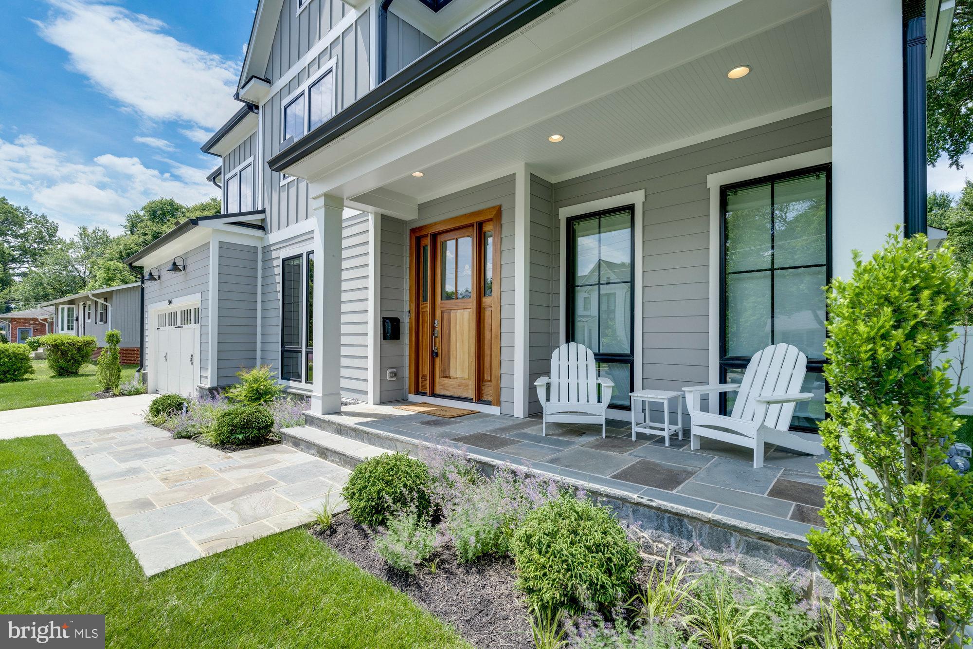 TOWN AND COUNTRY GARDENS - Residential