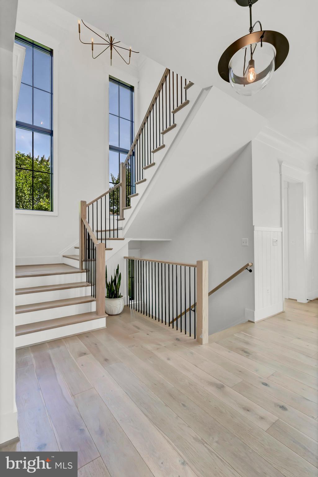 TOWN AND COUNTRY GARDENS - Residential