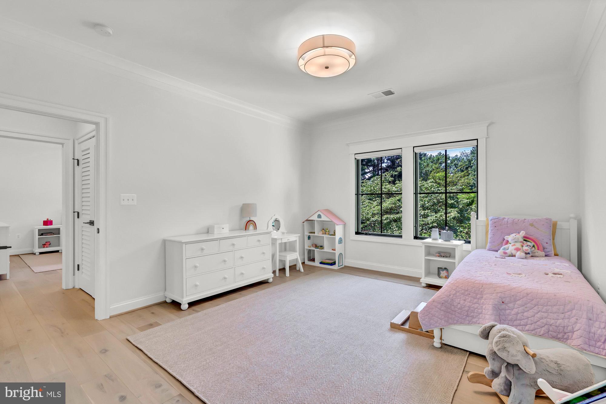 TOWN AND COUNTRY GARDENS - Residential