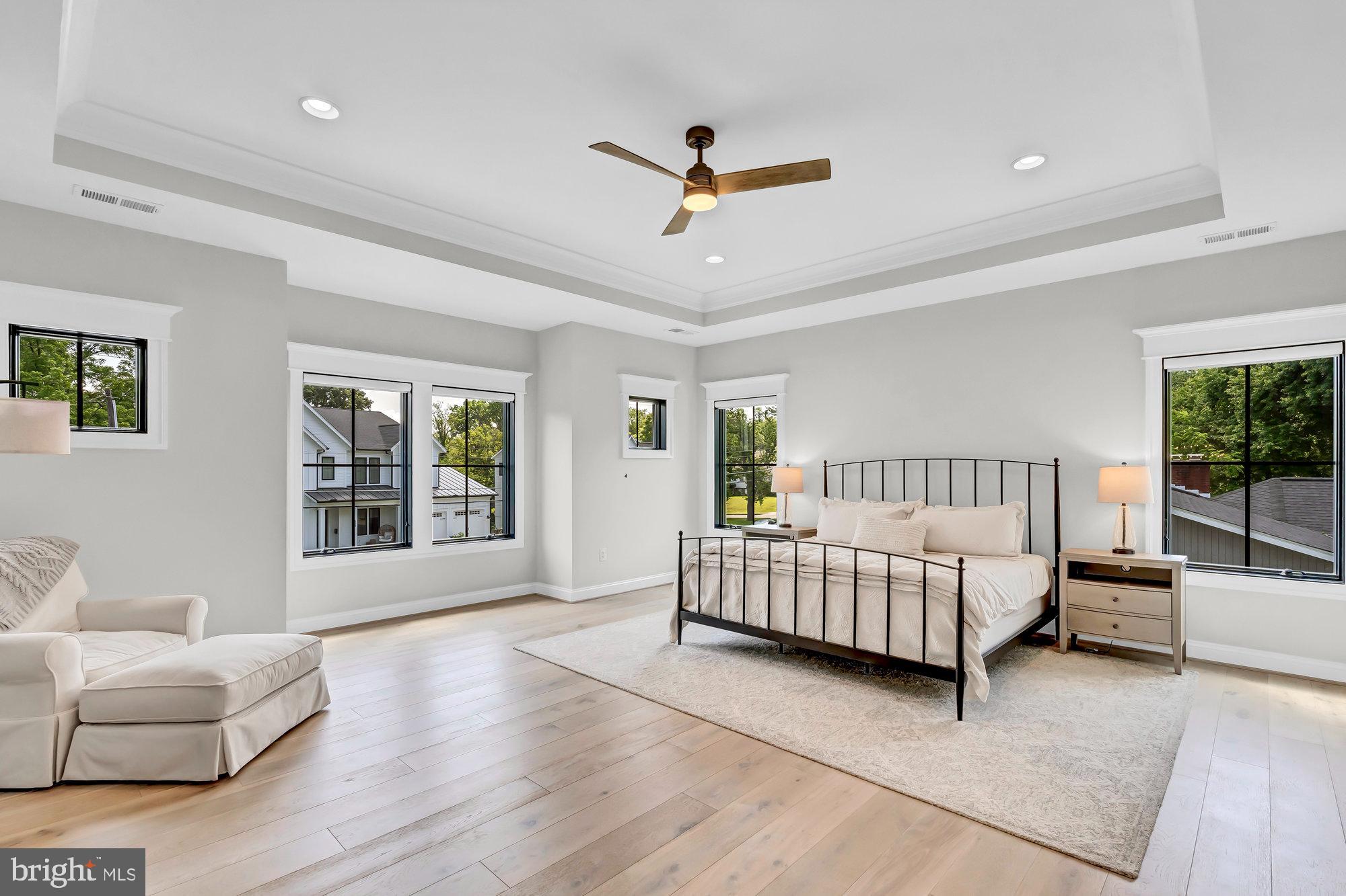 TOWN AND COUNTRY GARDENS - Residential