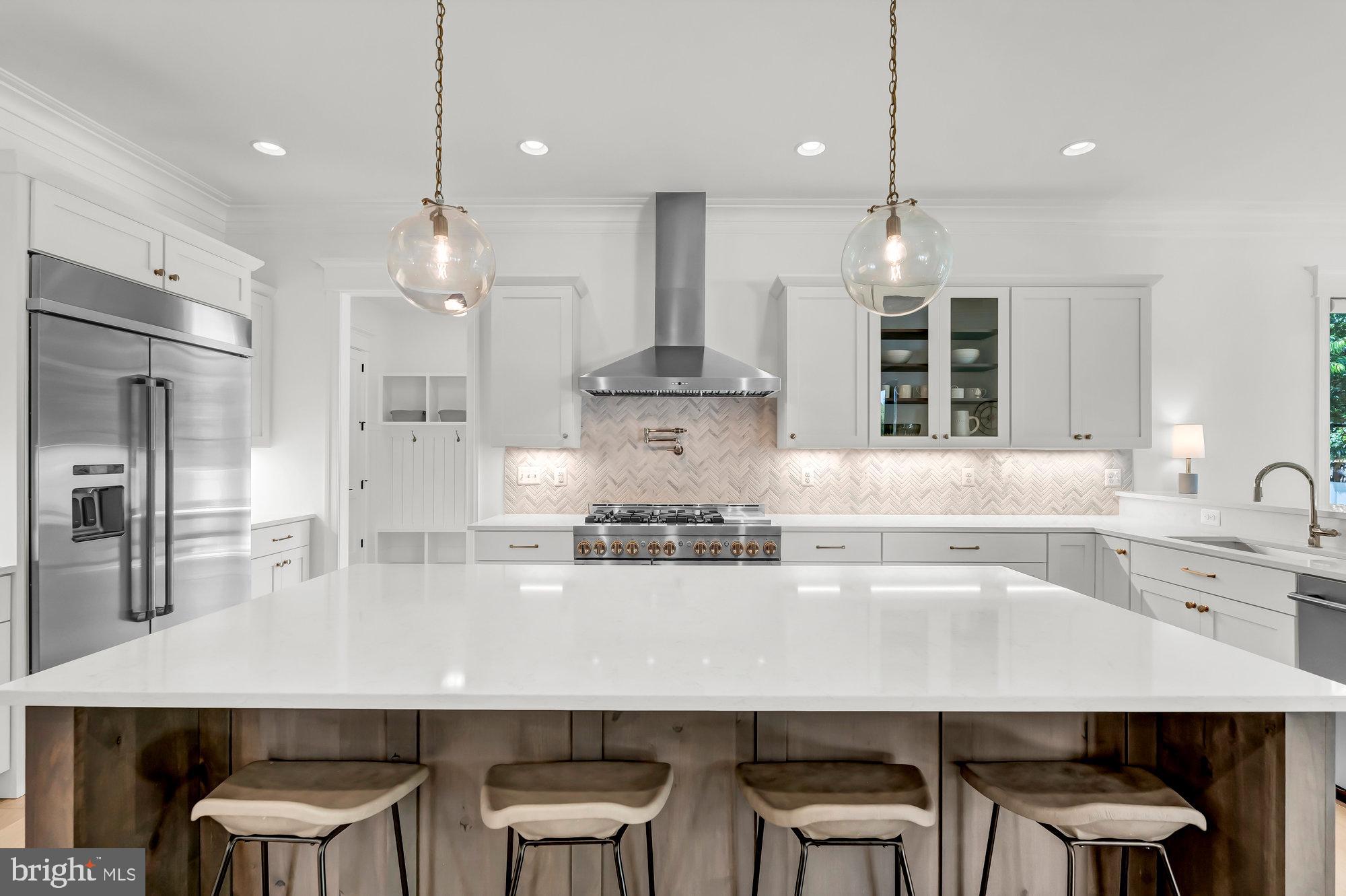 TOWN AND COUNTRY GARDENS - Residential