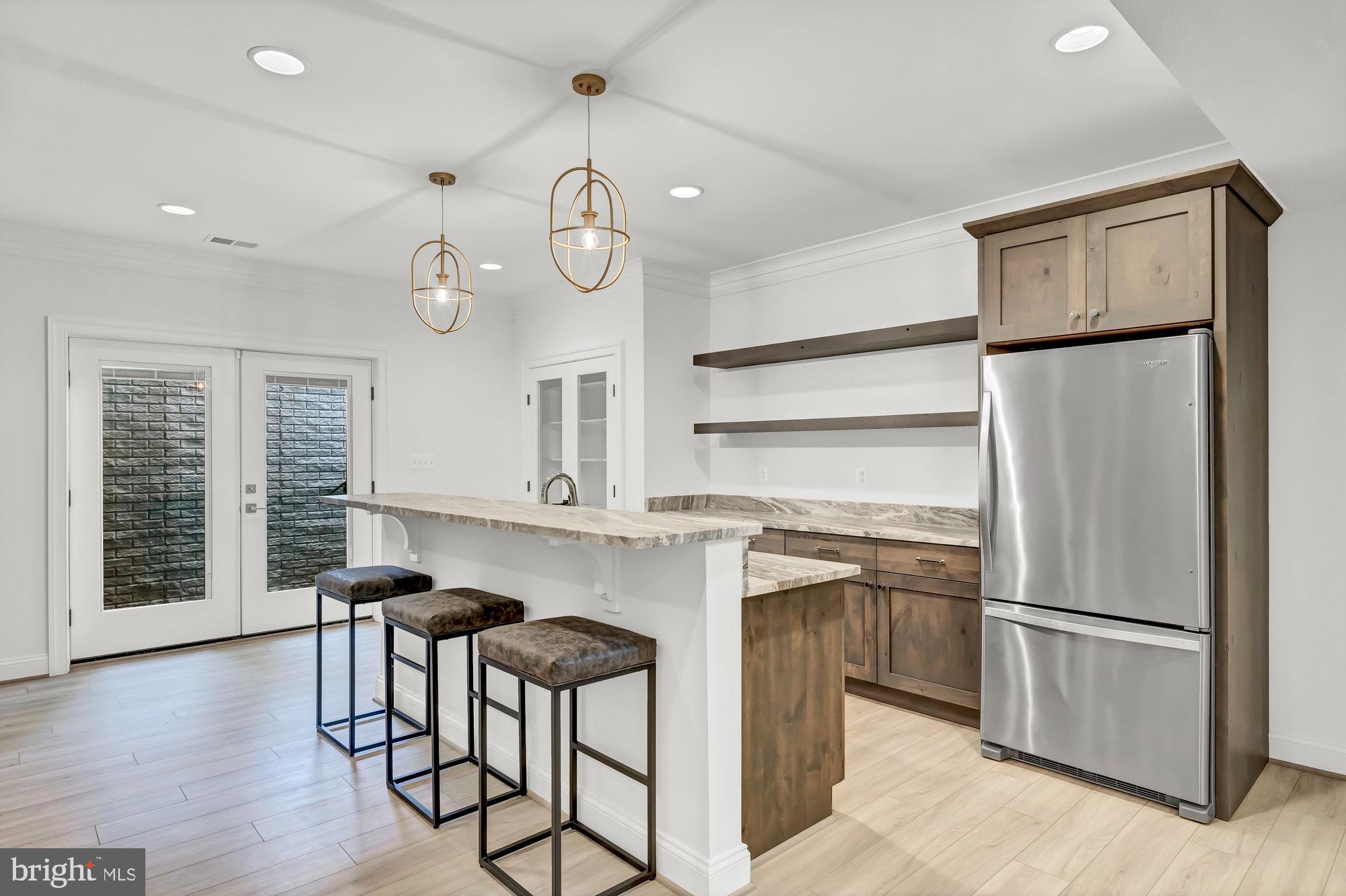 TOWN AND COUNTRY GARDENS - Residential